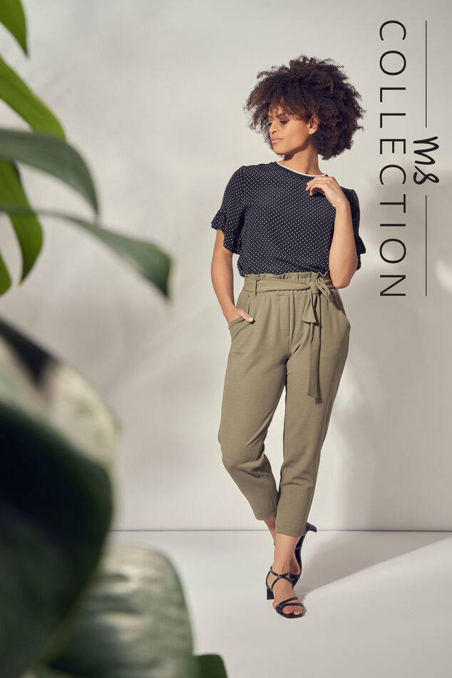 Pantalones con cinto image number 0