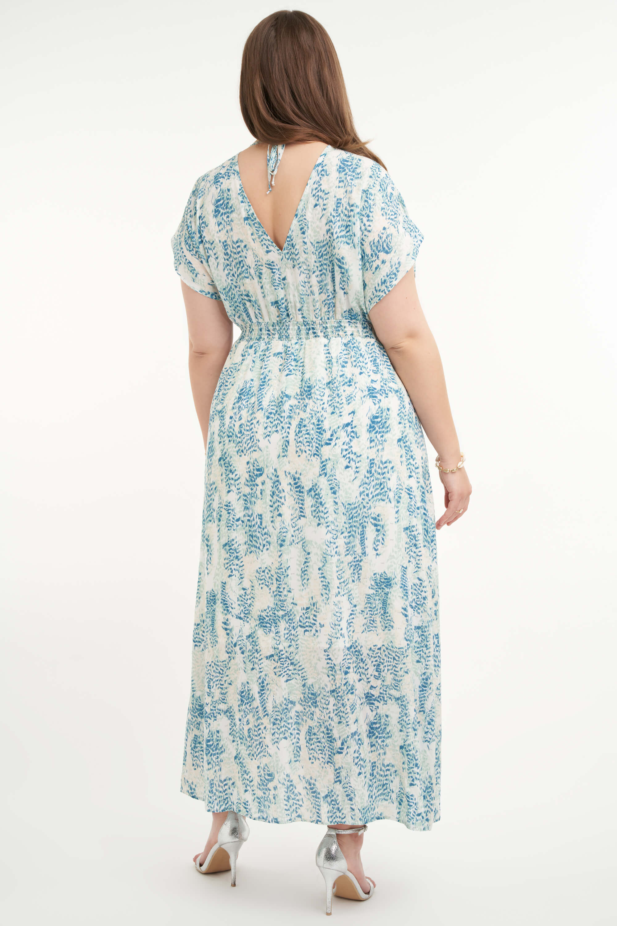 Vestido largo con estampado  image number 4