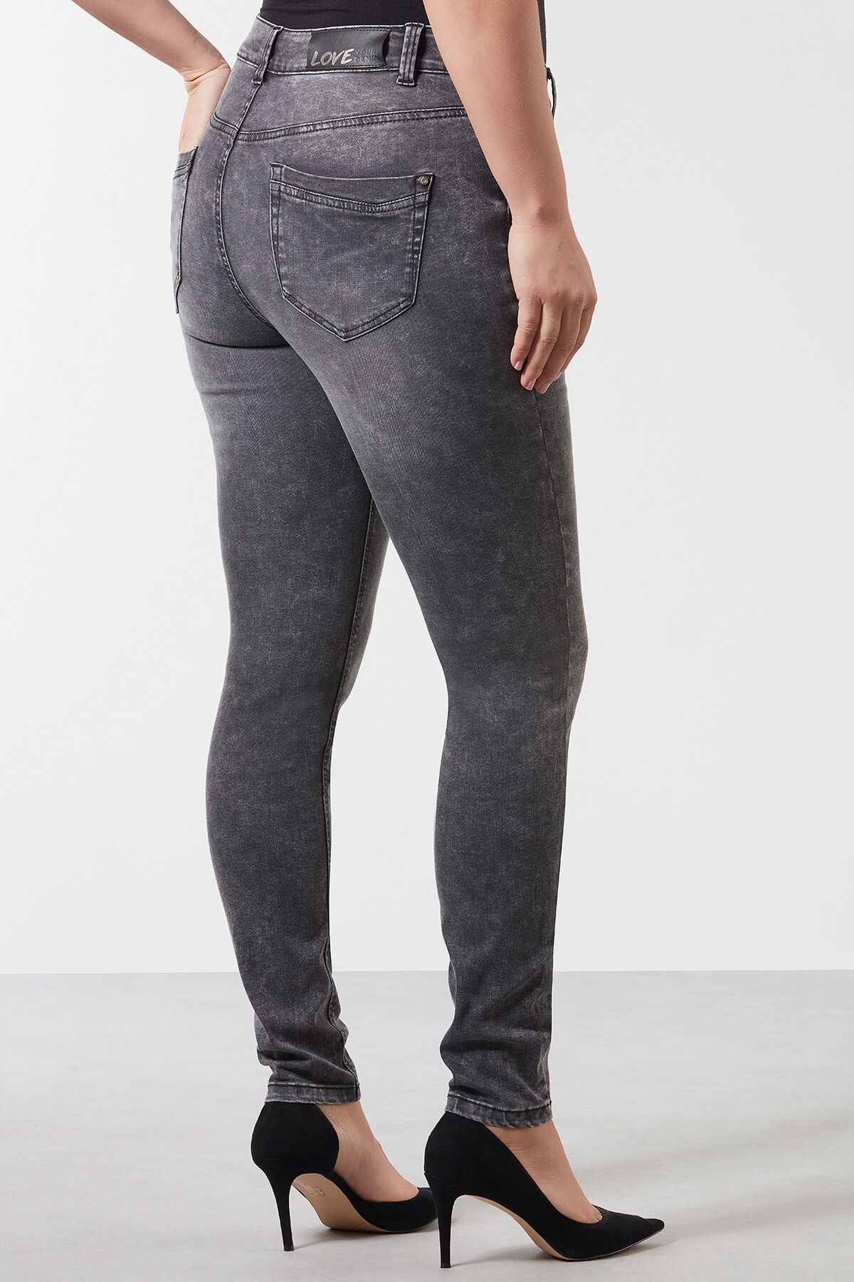 Vaqueros de pitillo modelo SHAPING image number 3