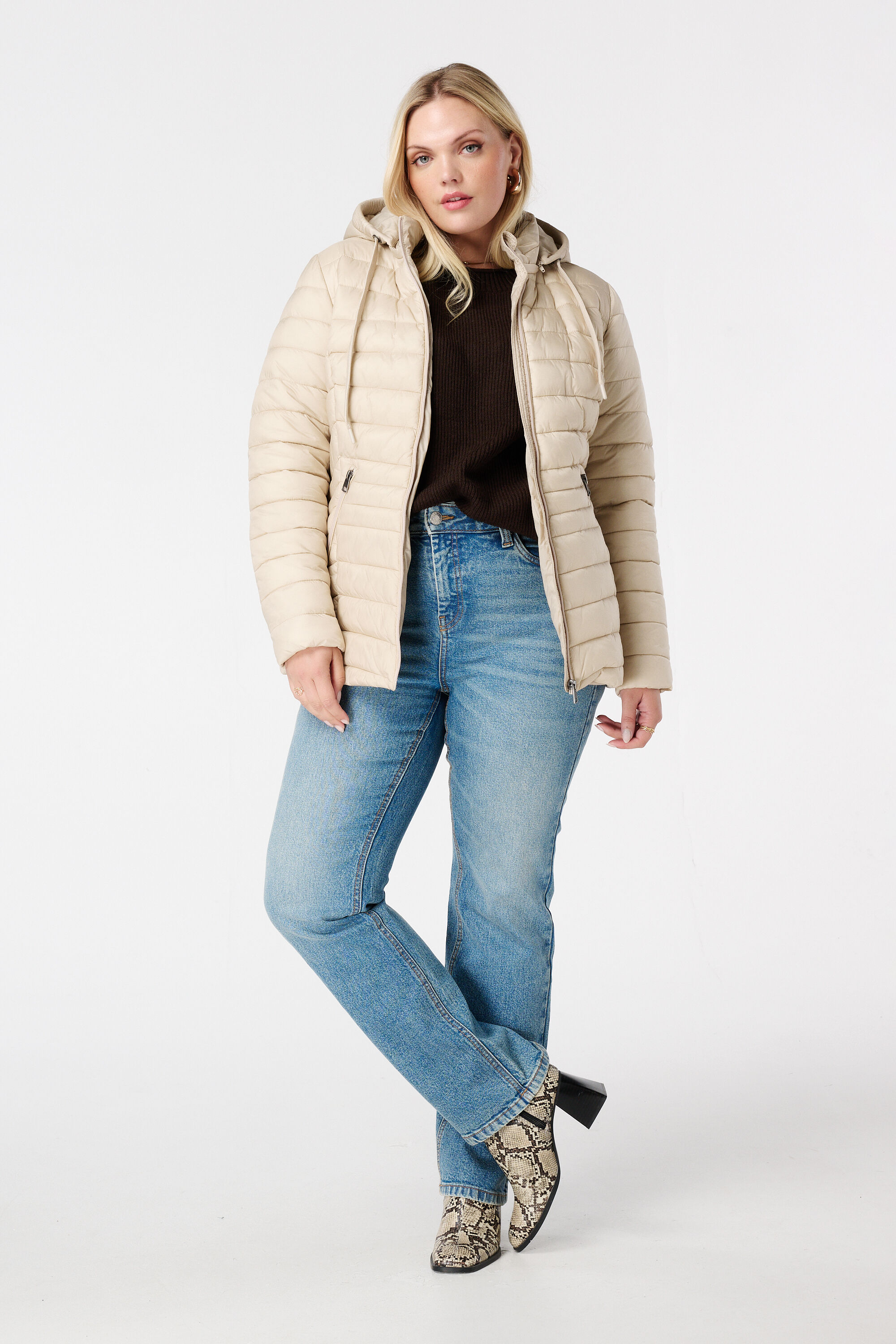 Chaqueta ligeramente acolchada image number 5