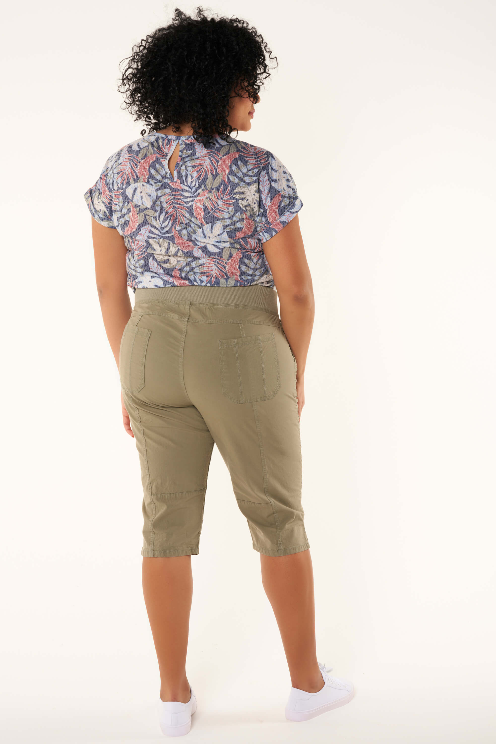 Capri  image number 3