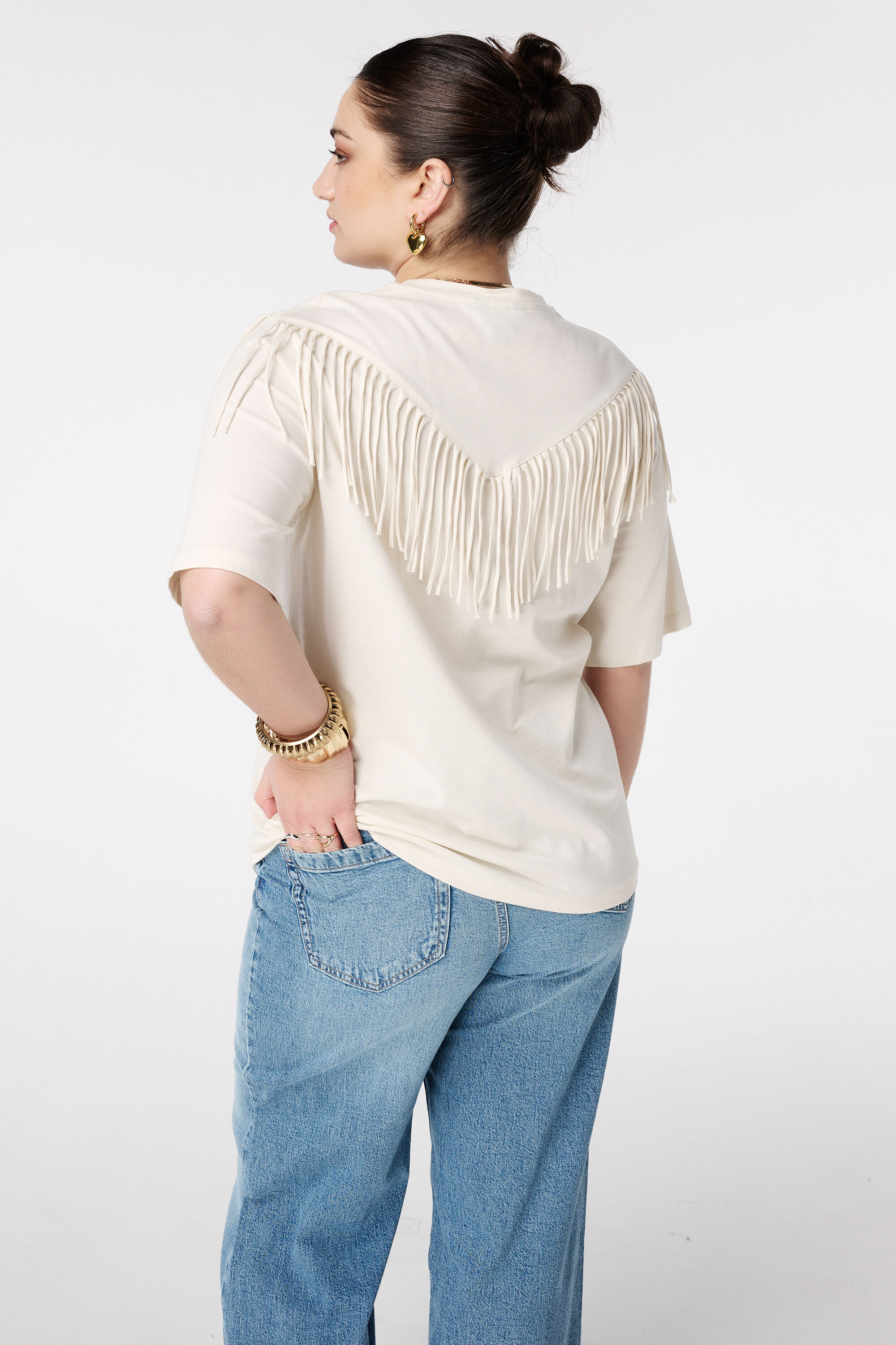 Camiseta estilo western con flecos image number 3