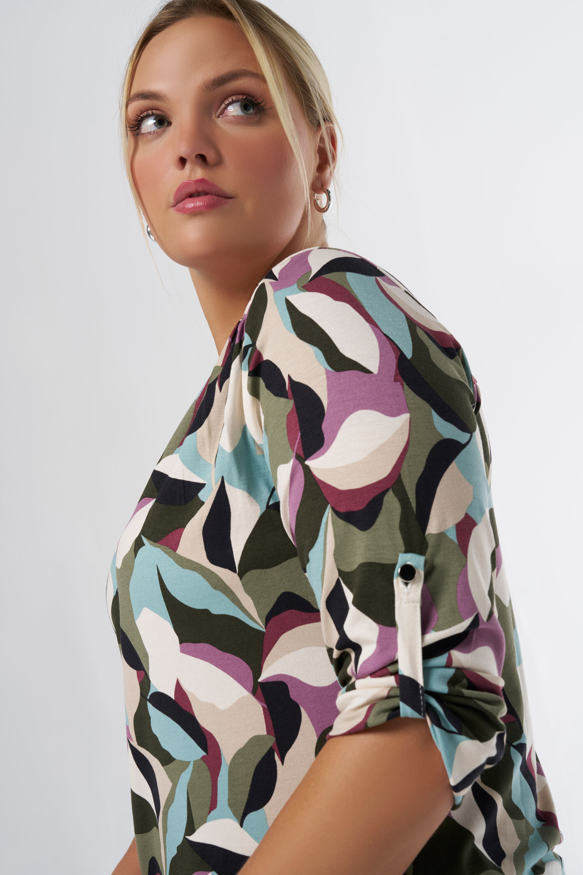 Top con estampado image number 4