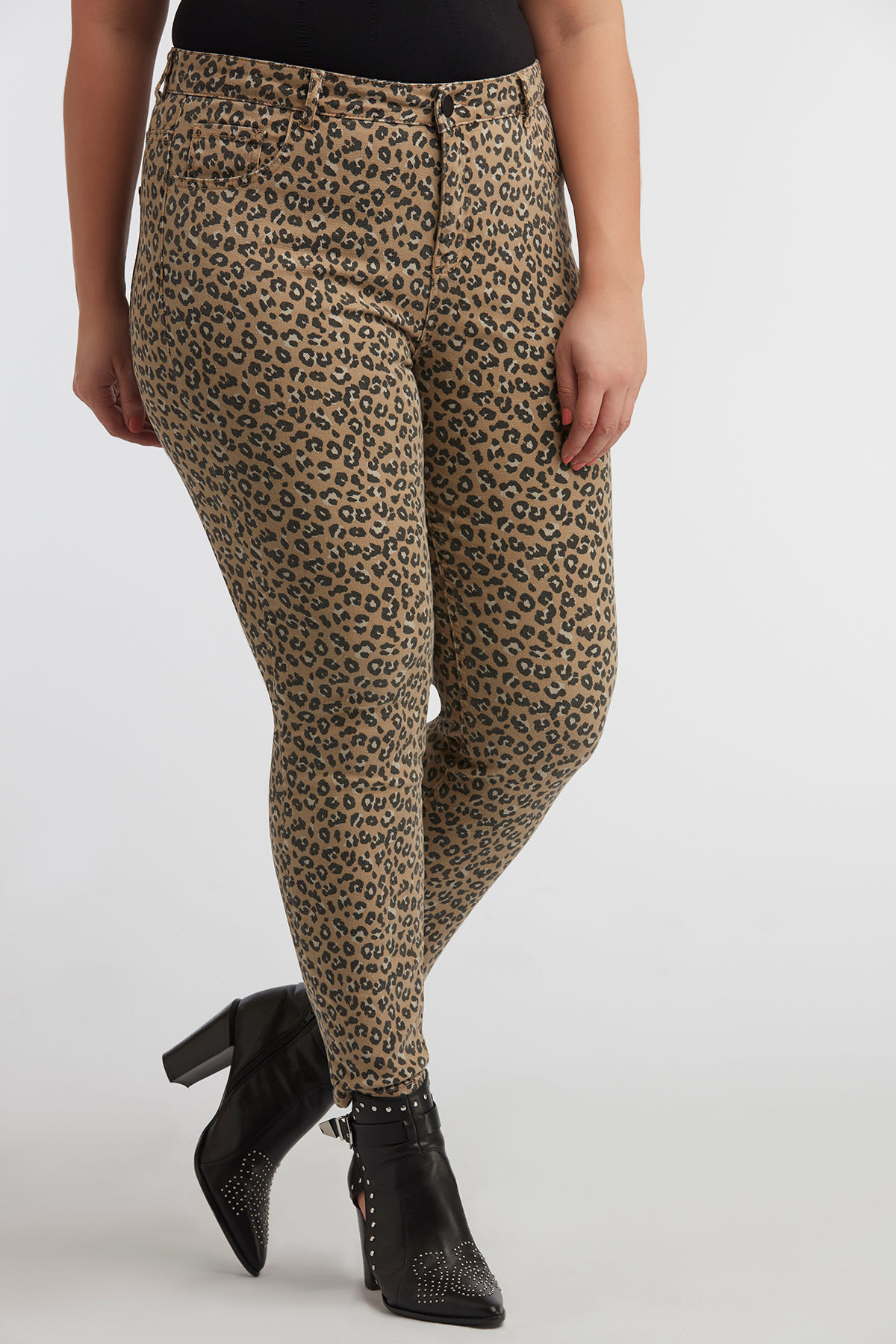 Pantalones de animal image number 4
