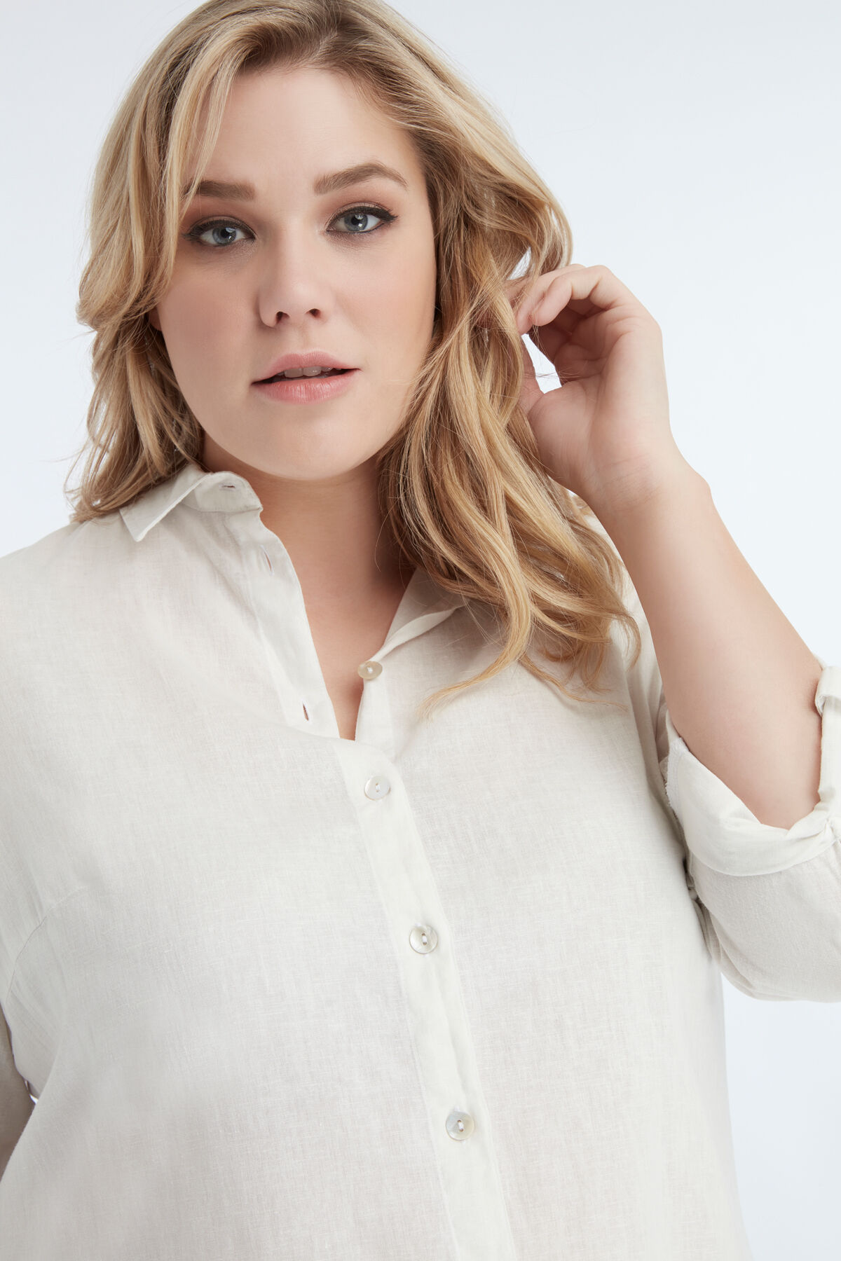 Blusa larga de color liso image number 3