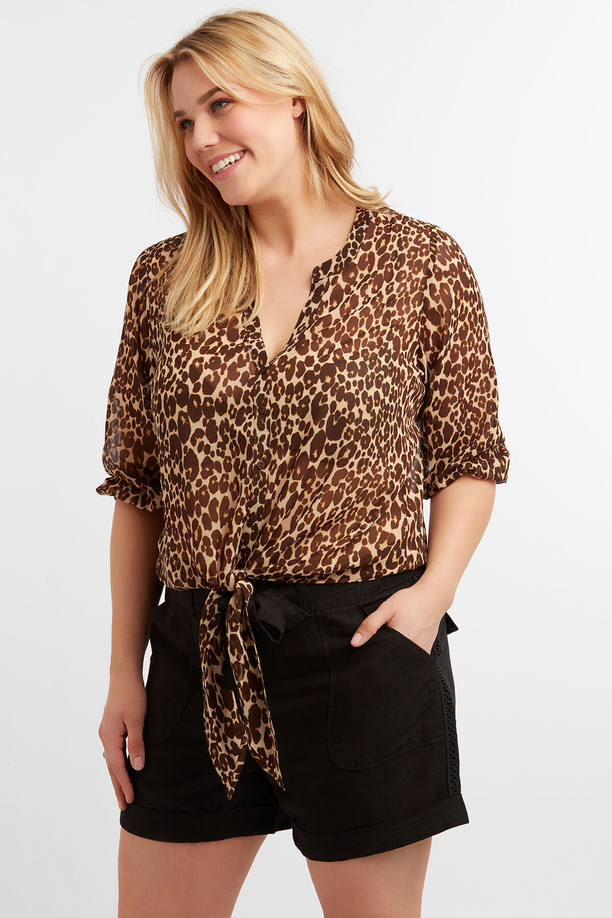Blusa transparente de leopardo image number 4