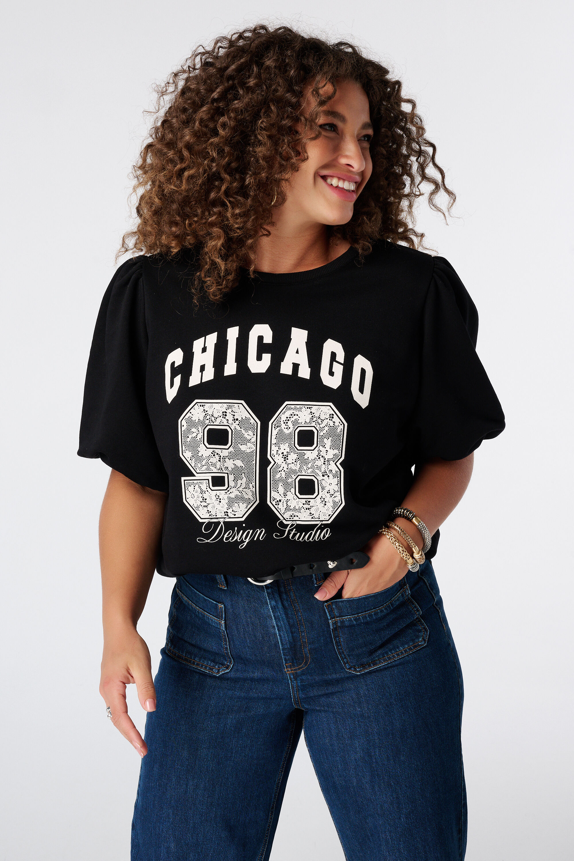 Sudadera con mangas abullonadas cortas