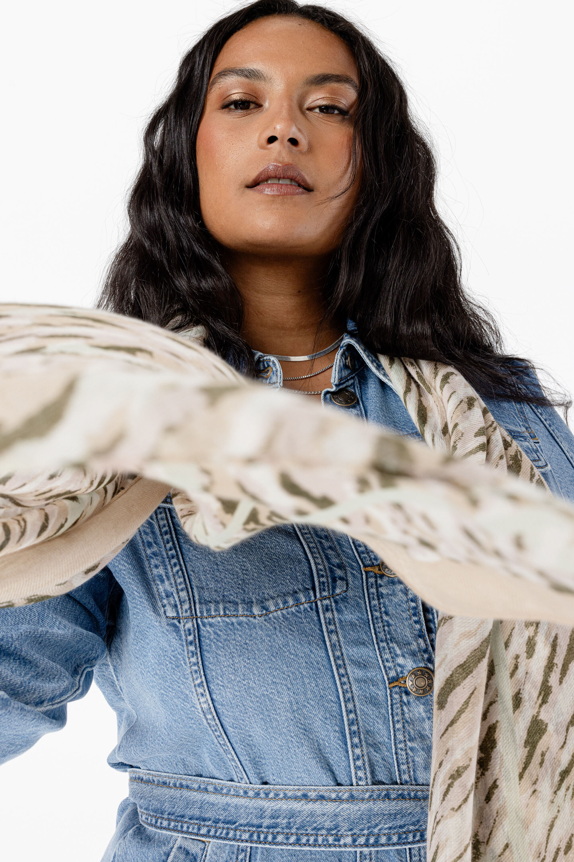 Bufanda con estampado image number 2