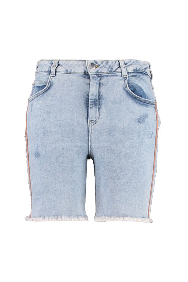 Shorts con pequeños flecos naranjas  en las costuras laterales image number 1