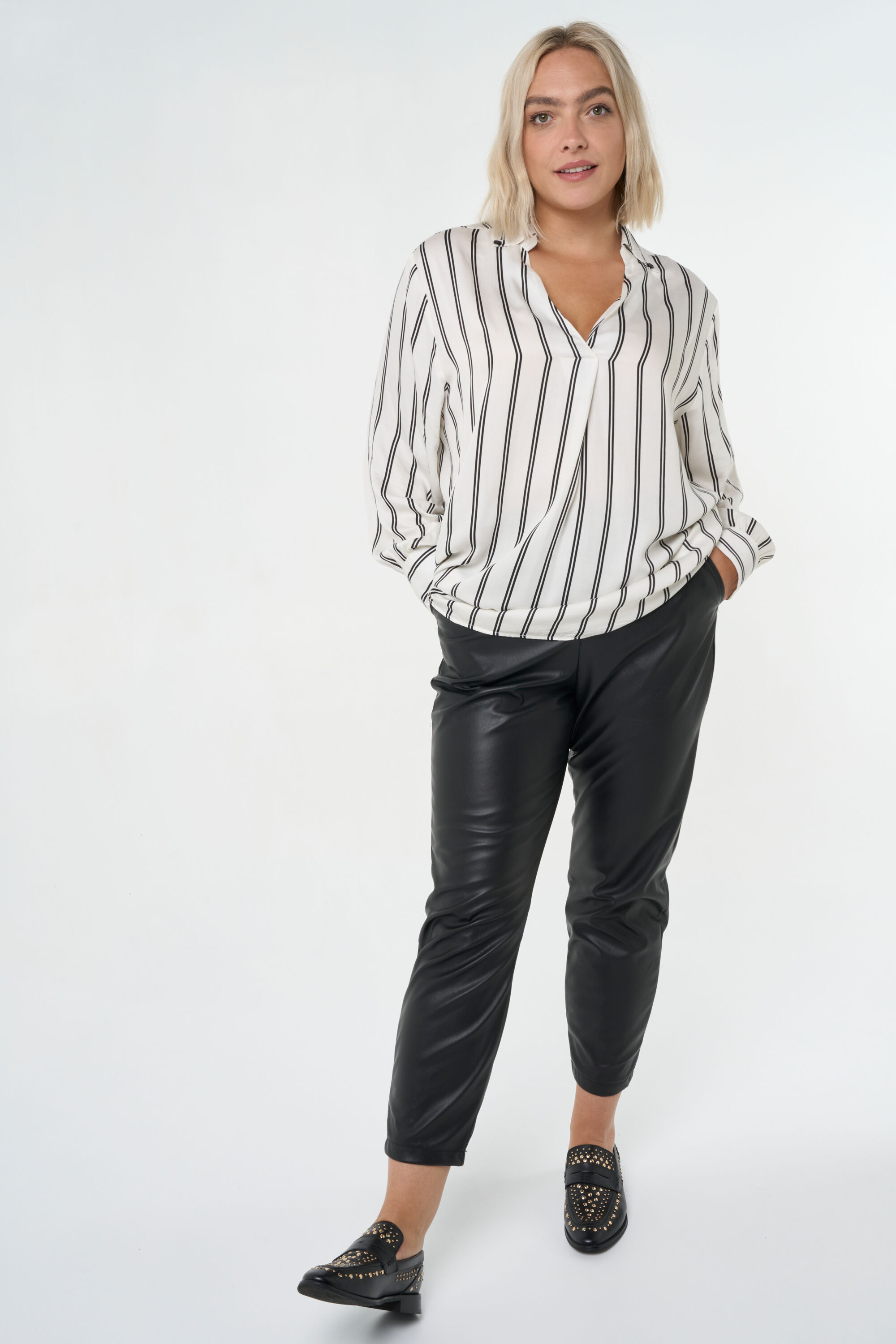 Blusa de rayas image number 5