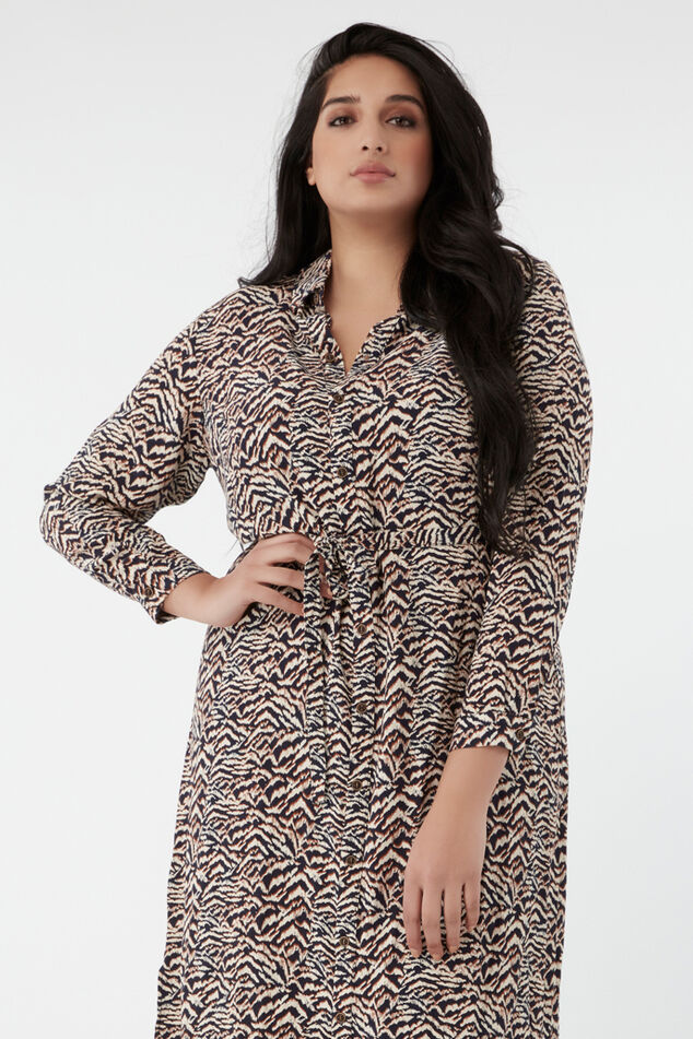 Vestido camisero image number 5