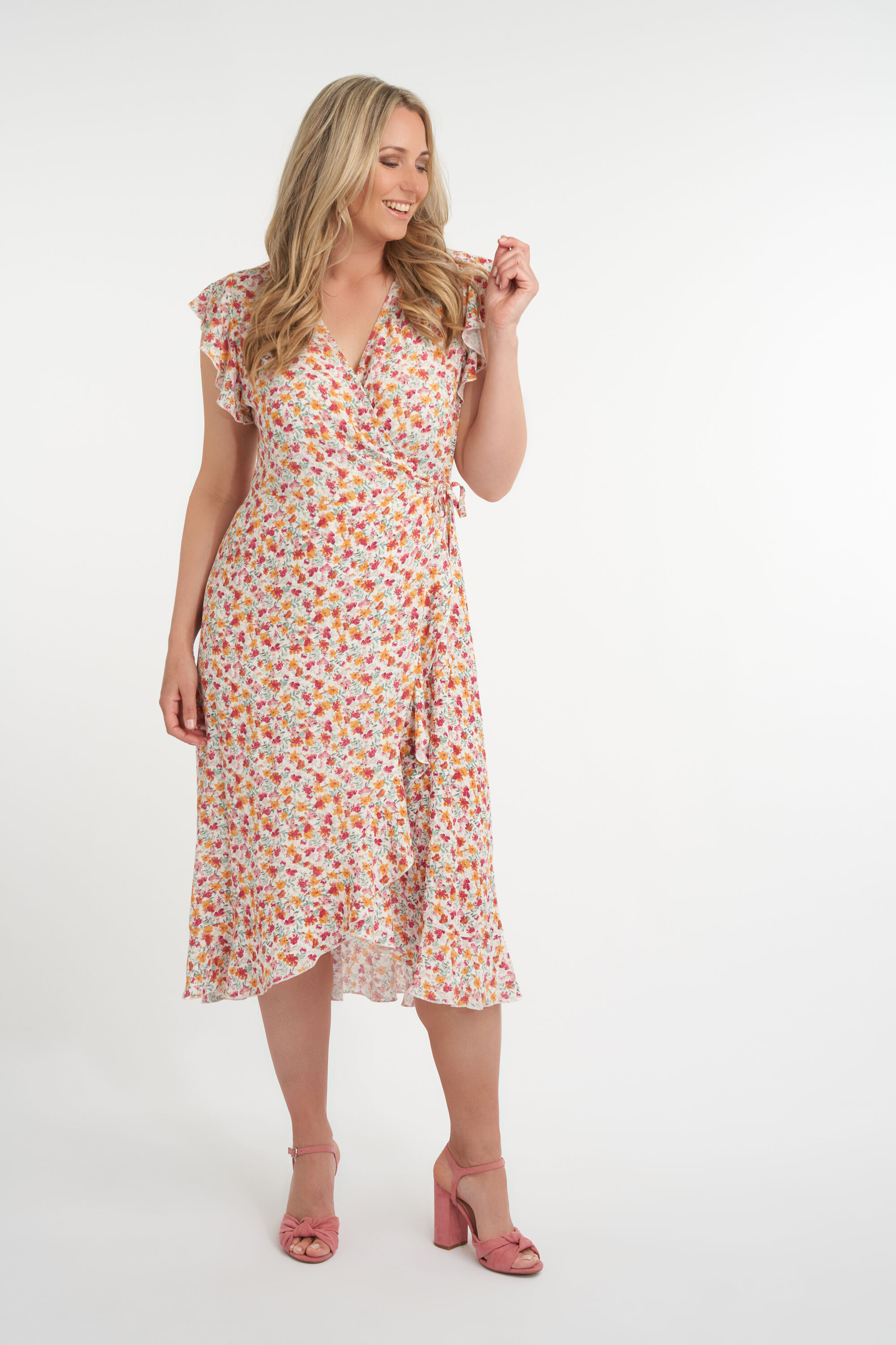 Vestido cruzado con estampado  image number 7