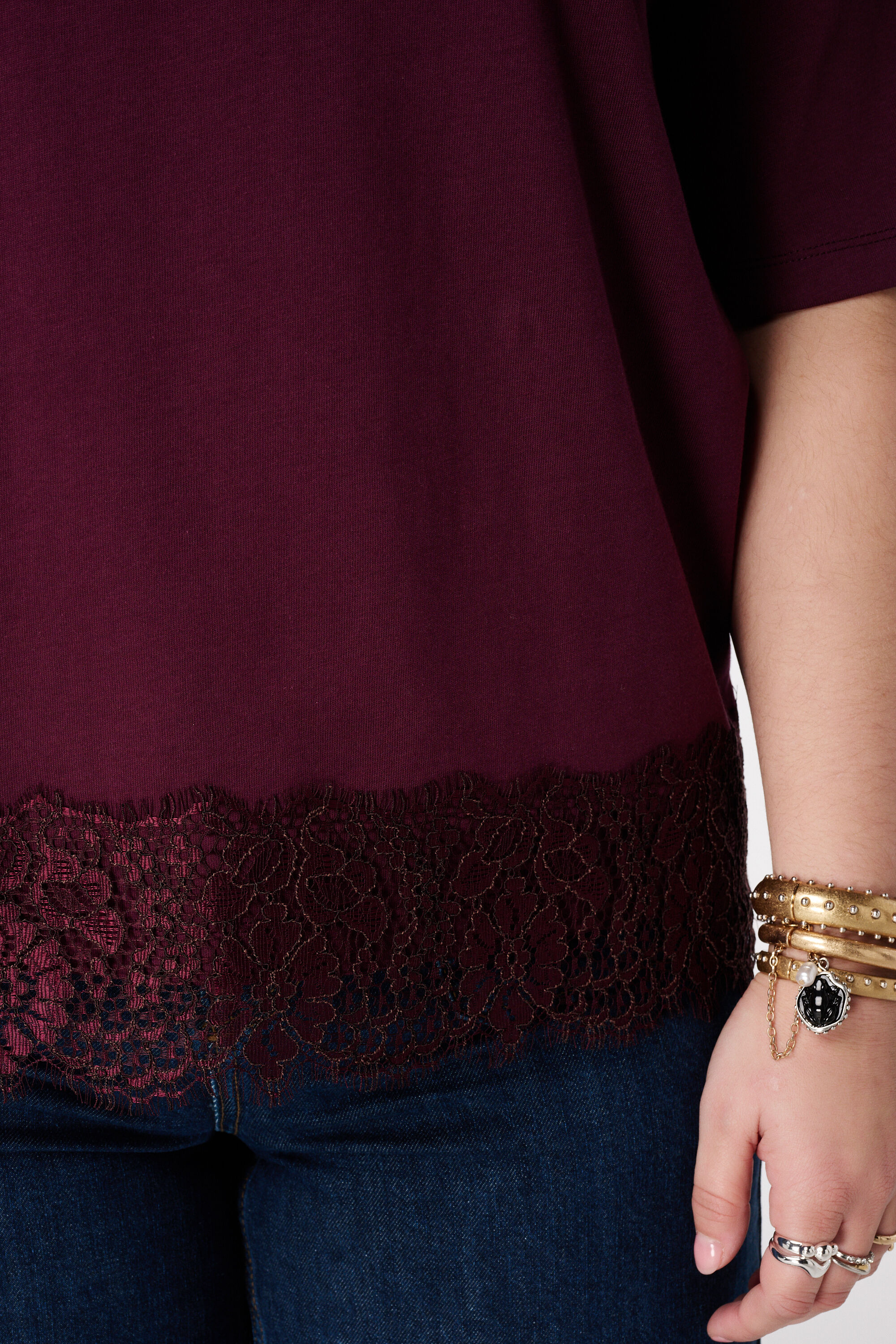 Camiseta oversize con encaje image number 6