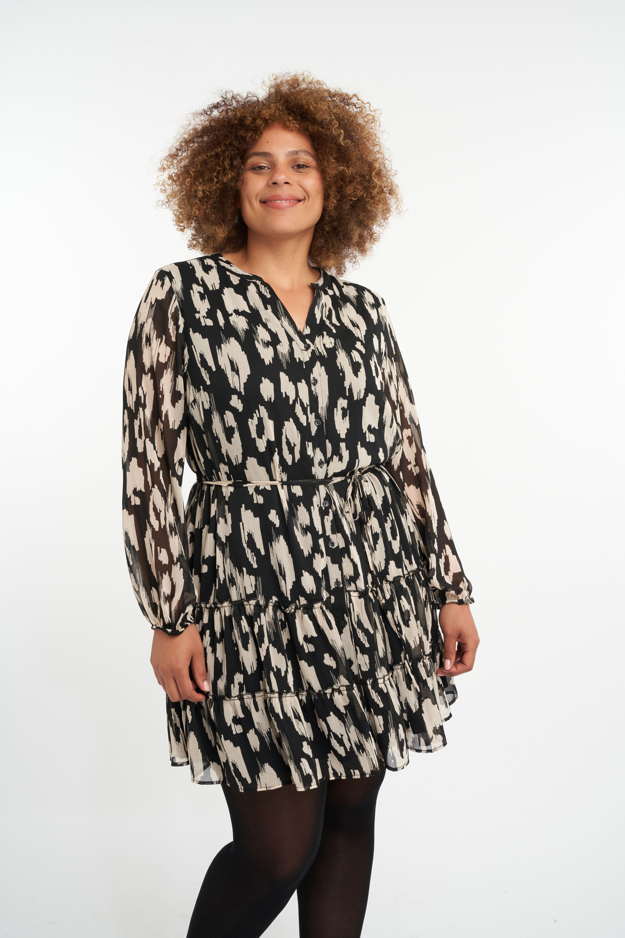 Vestido estampado con corte en A  image number 4