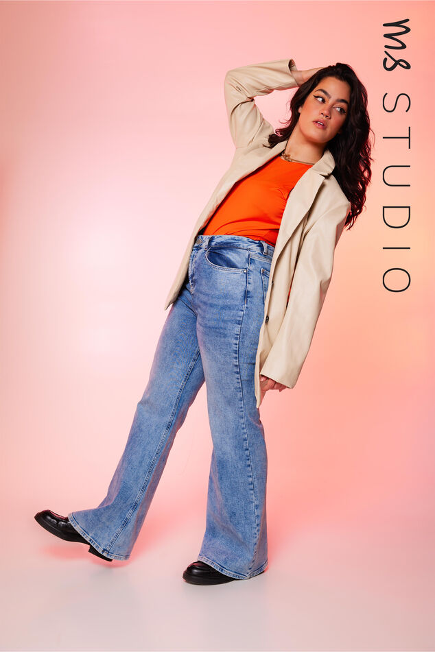 Blazer de cuero sintético image number 0