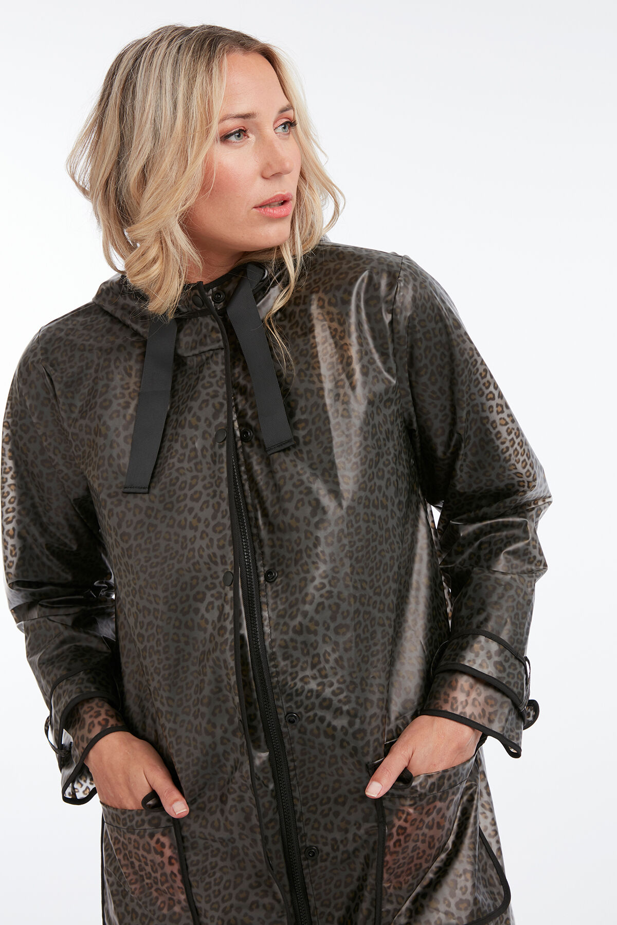 Chubasquero transparente image number 5