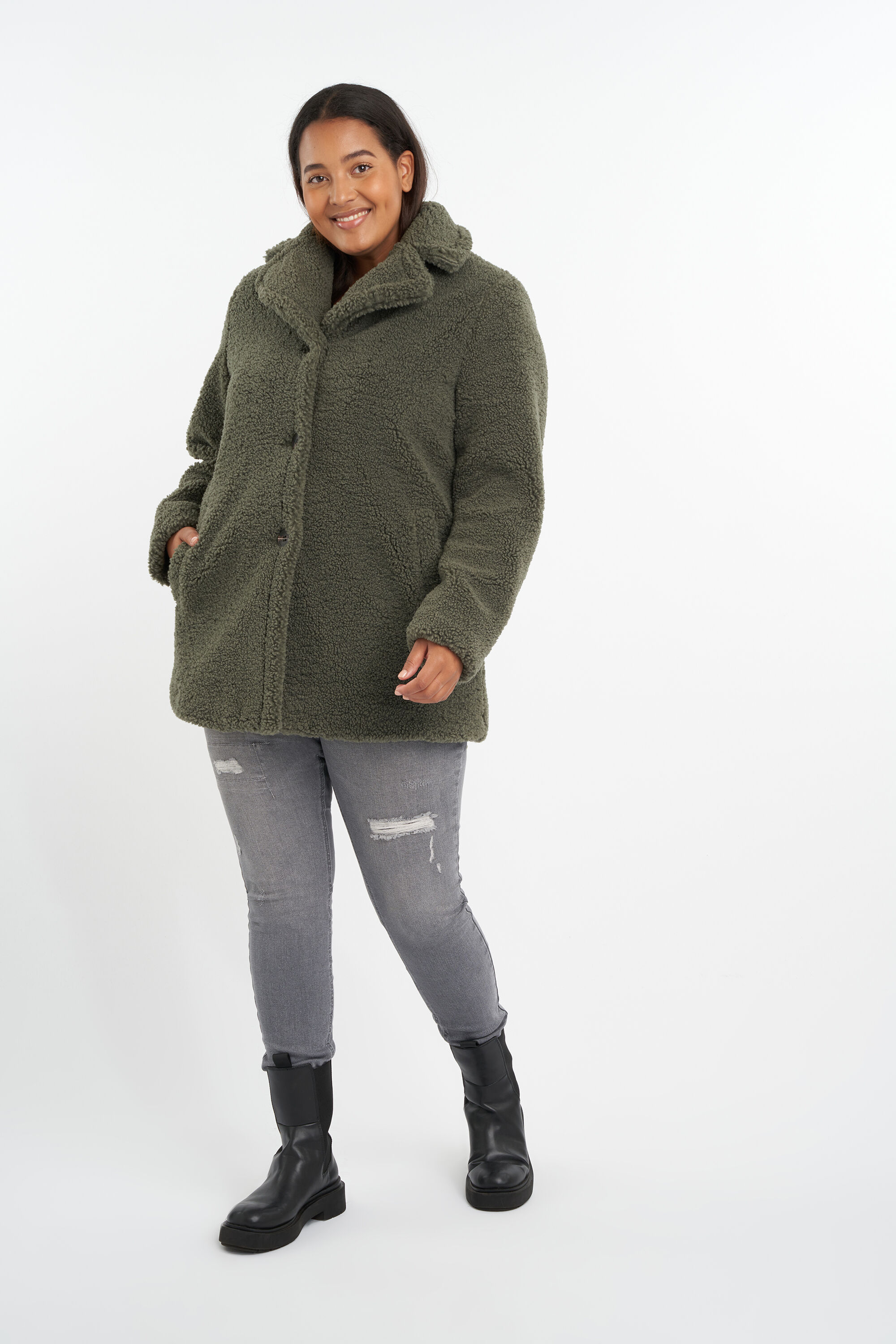 Chaquetas de peluche suave image number 7