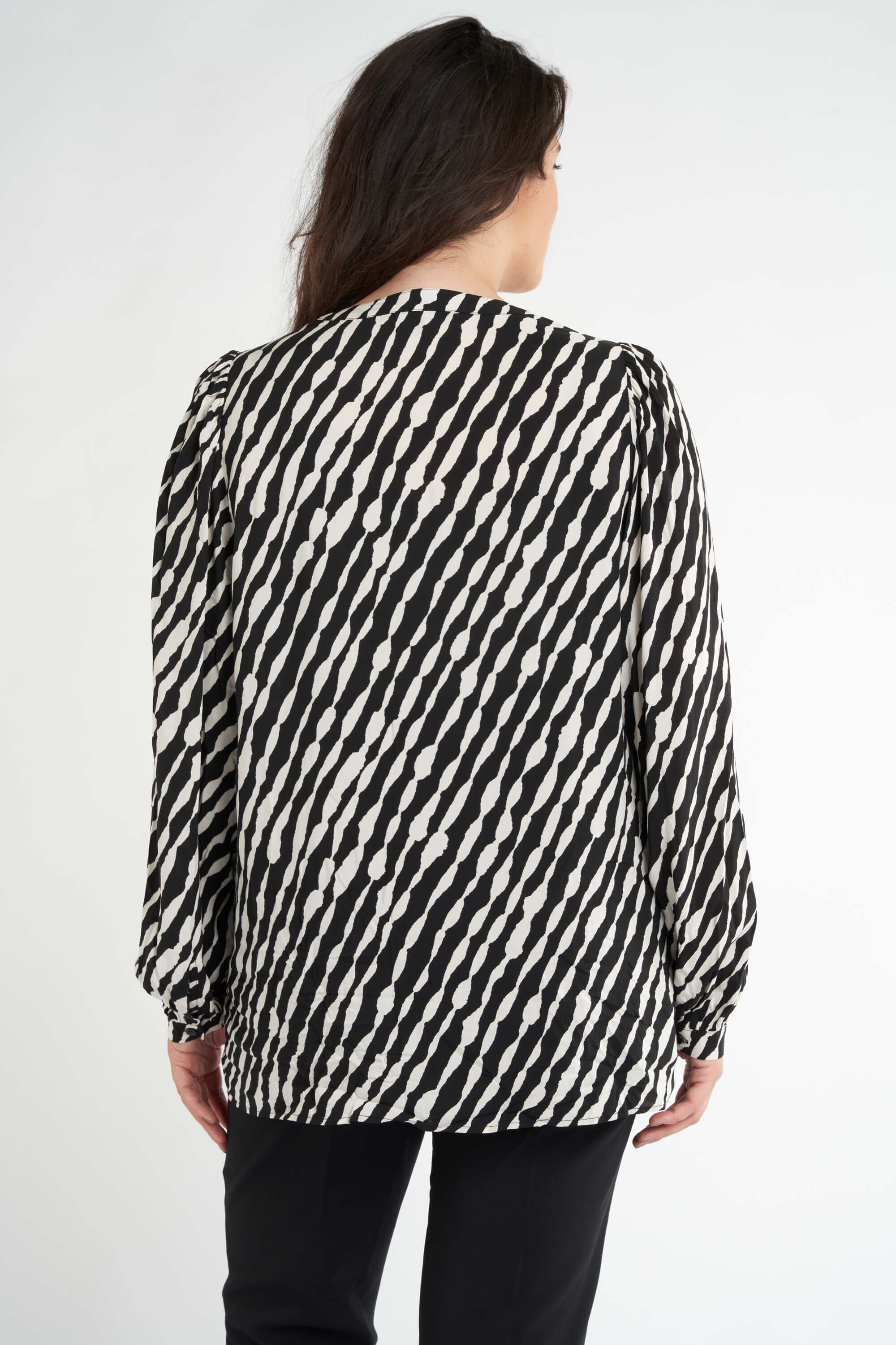 Blusa con estampado image number 4