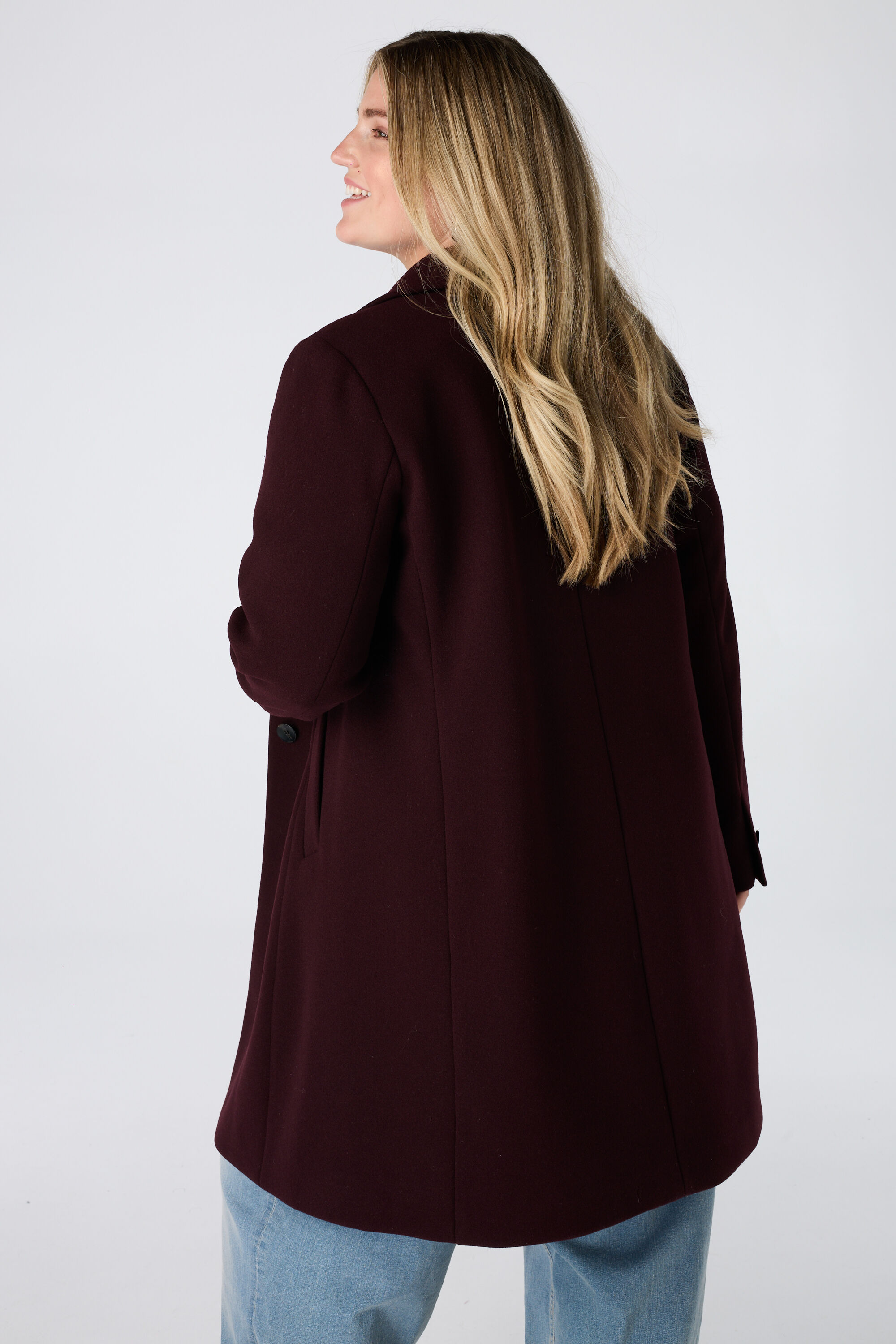 Chaqueta con botones image number 3