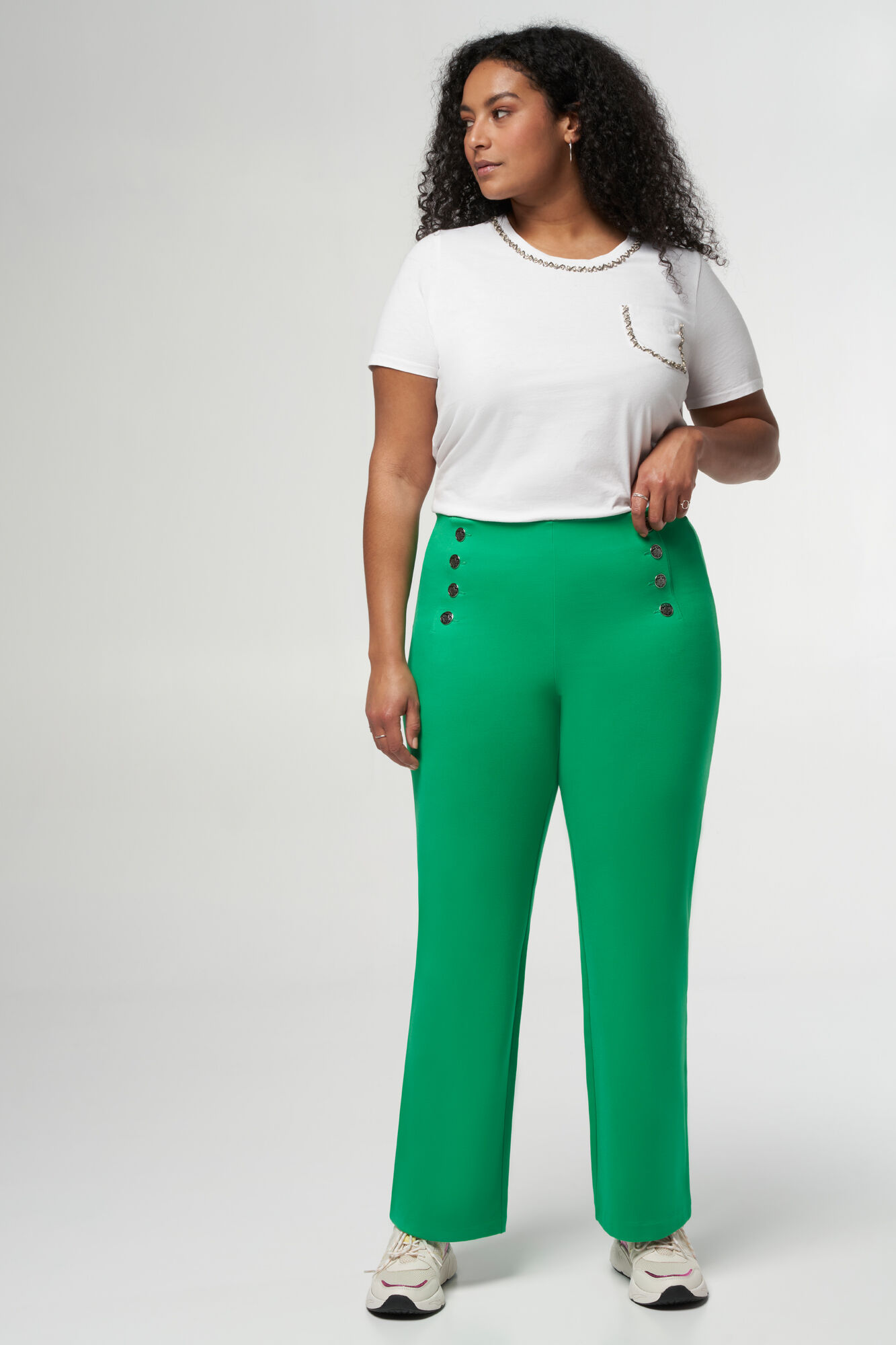 Pantalones de pernera ancha con detalles plateados image number 6