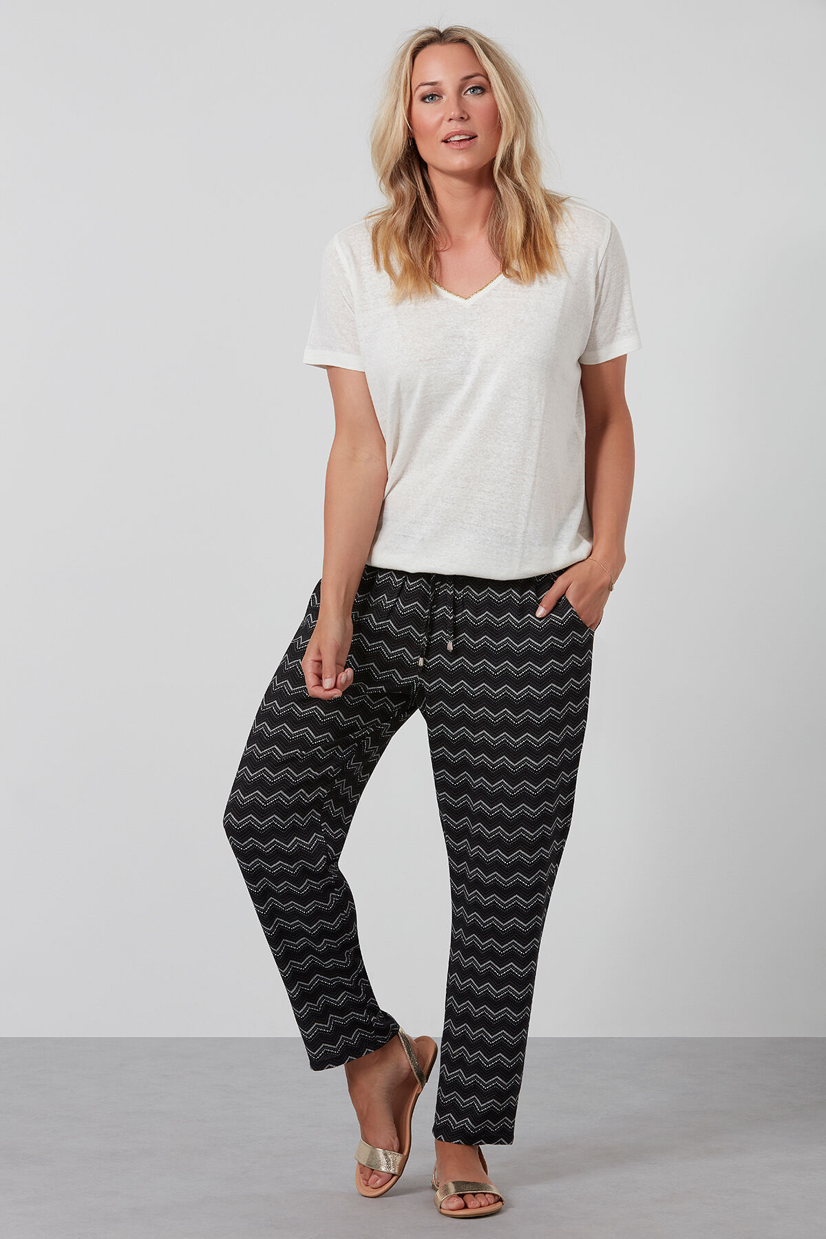 Pantalones de playa con estampado integral image number 4