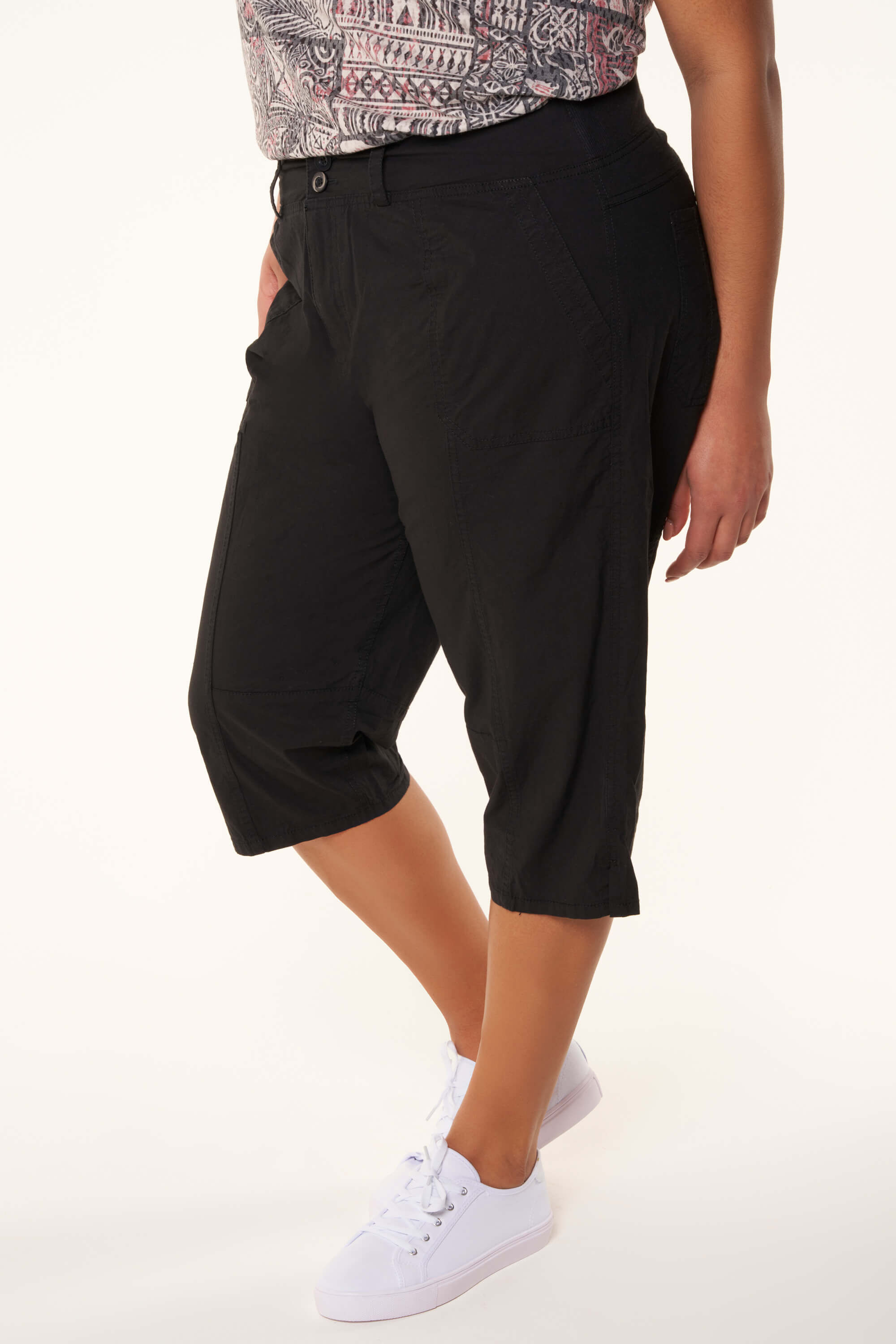 Capri  image number 6