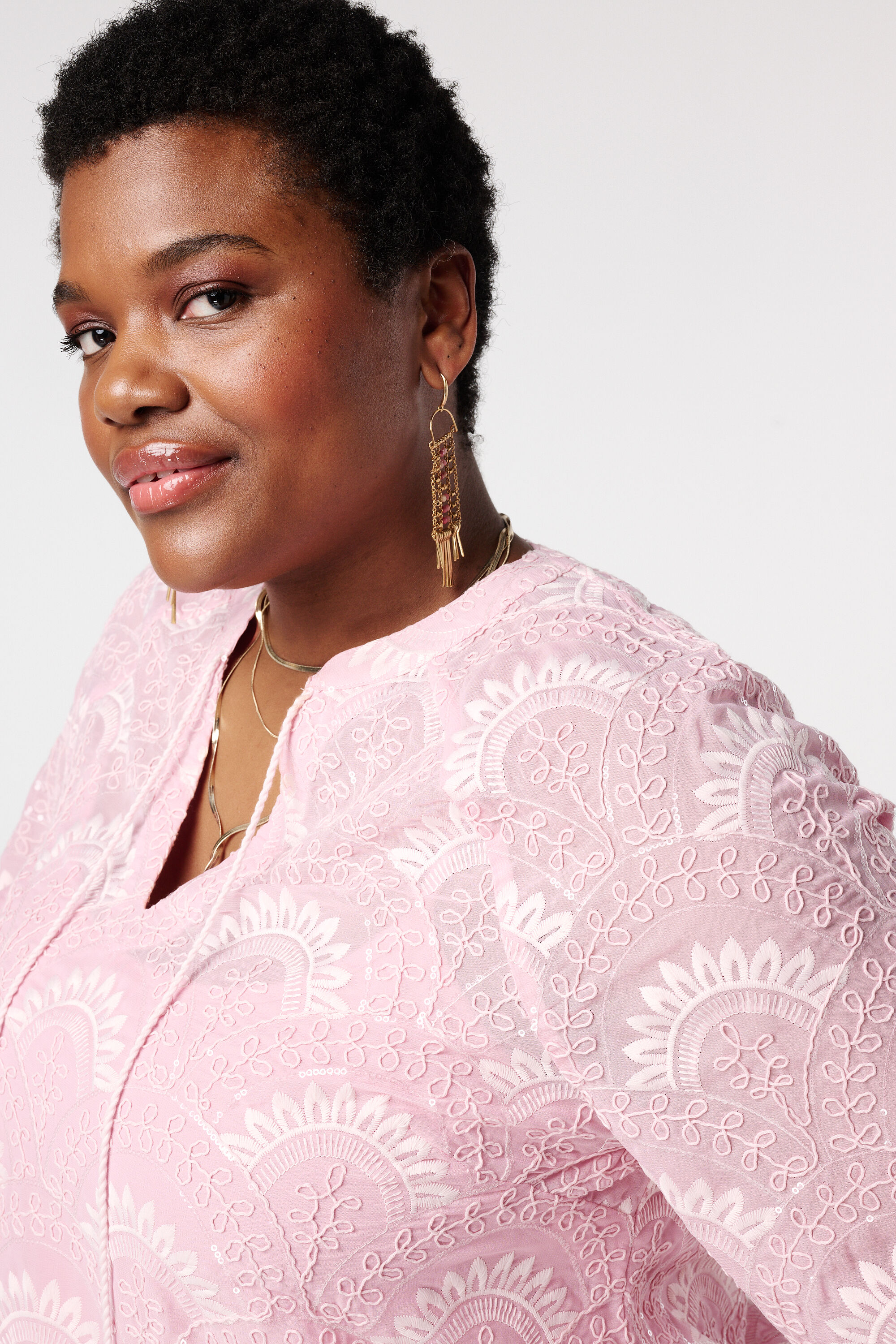 Blusa con cordones image number 4