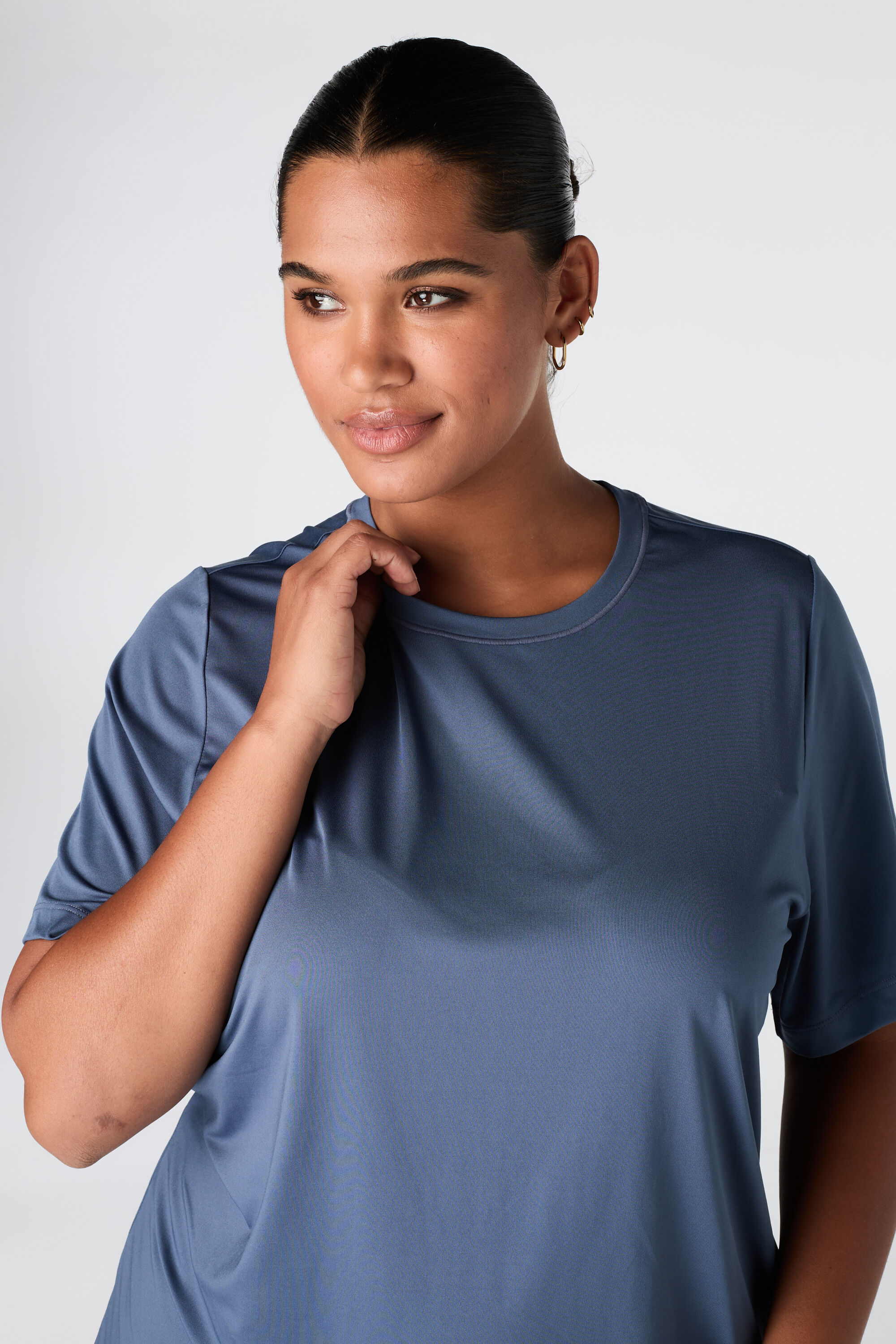 Camiseta deportiva larga image number 6