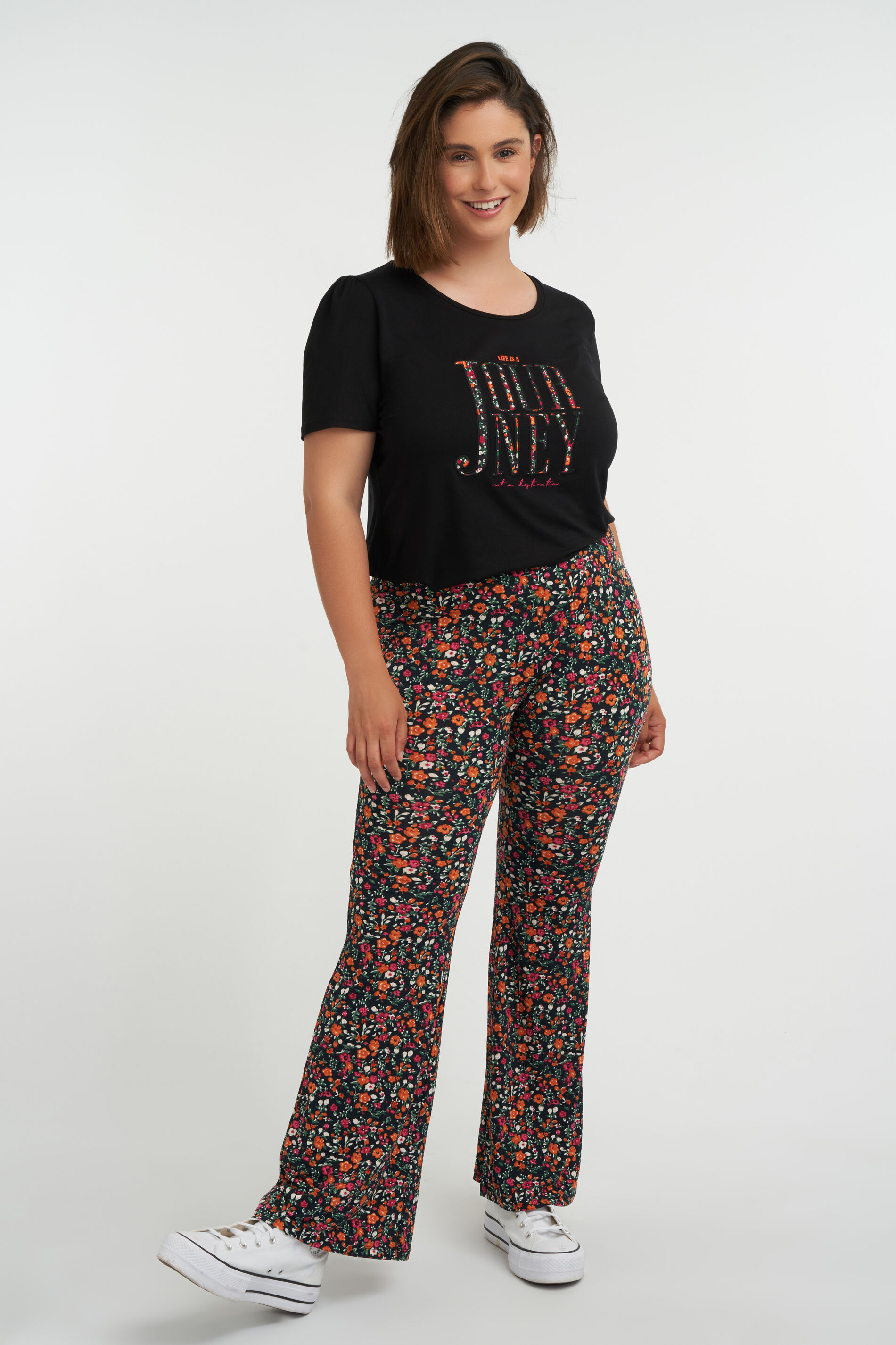 Legging acampanado con estampado floral   image number 5
