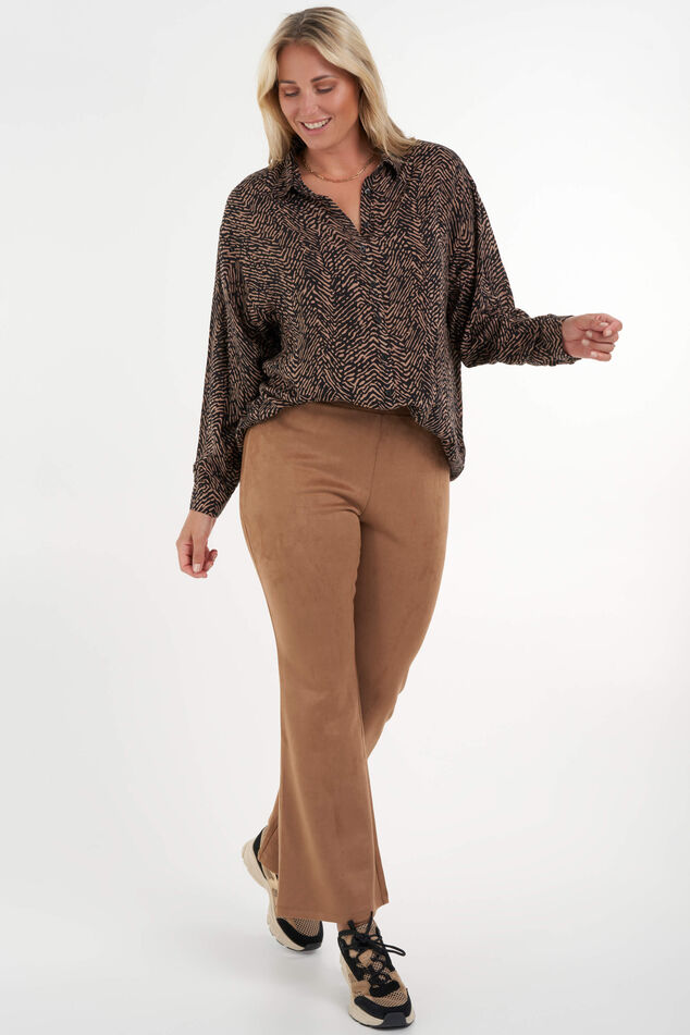 Leggings acampanados de ante image number 3
