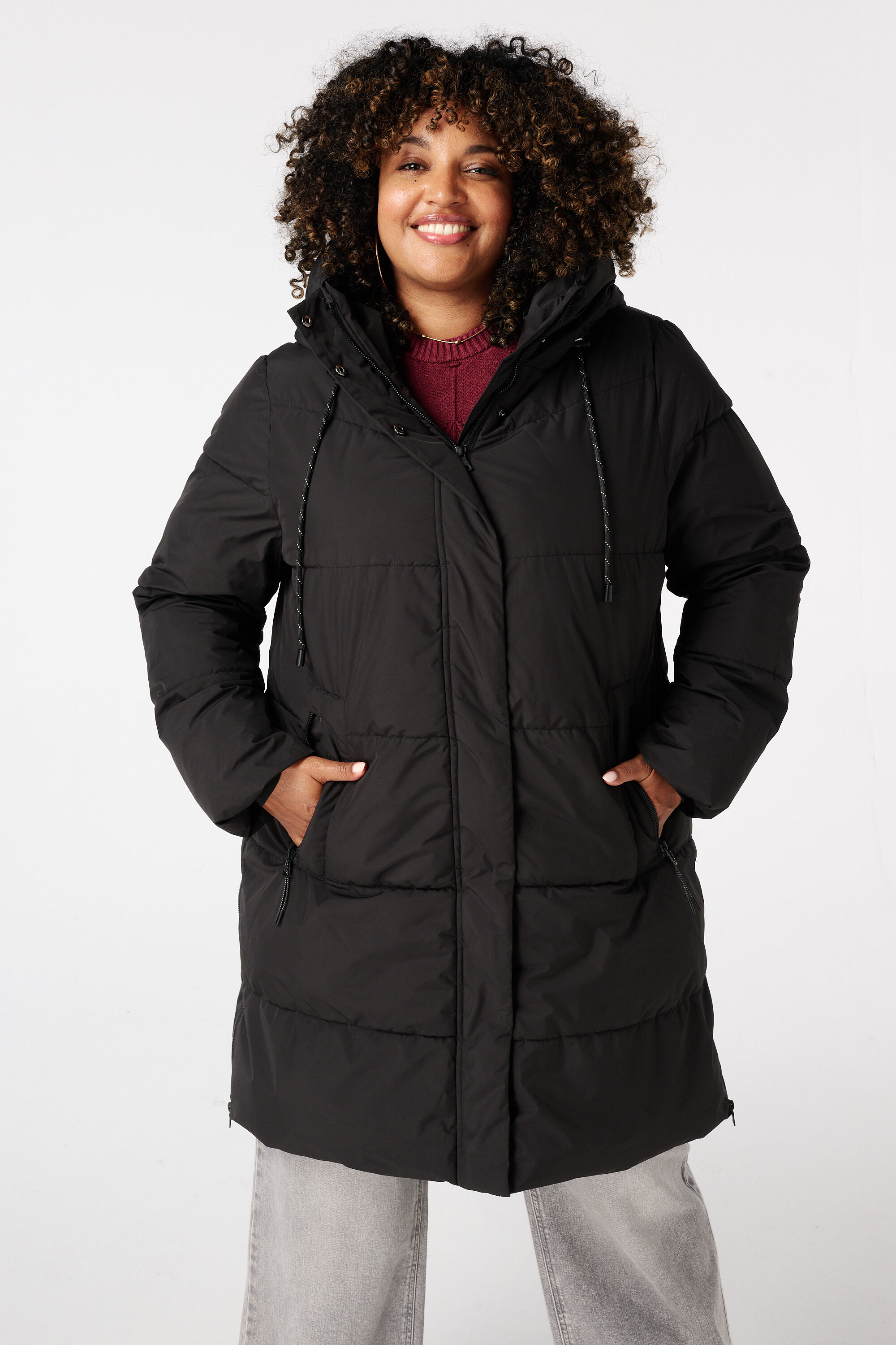 Chaqueta con capucha image number 5