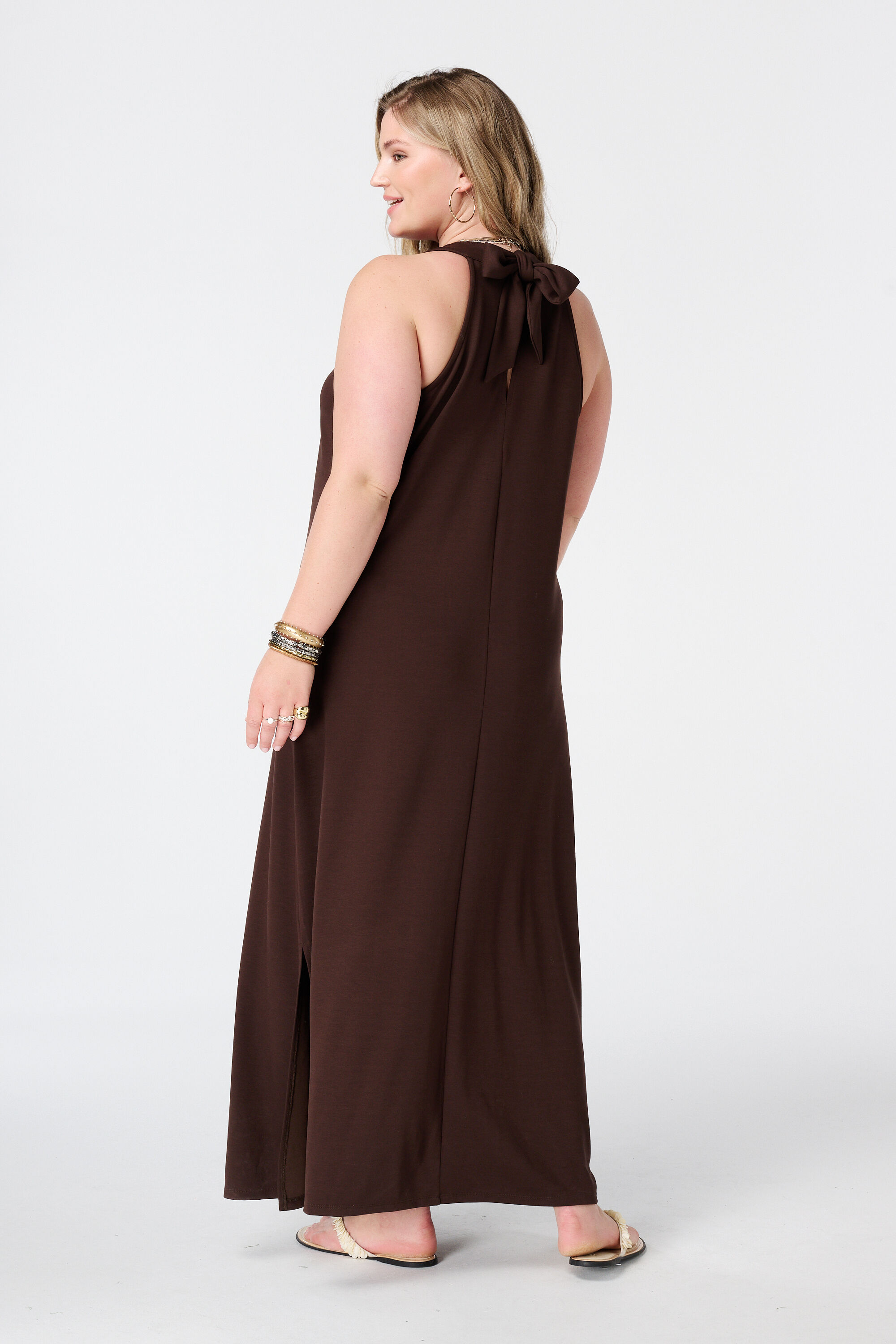 Vestido maxi con halter image number 1