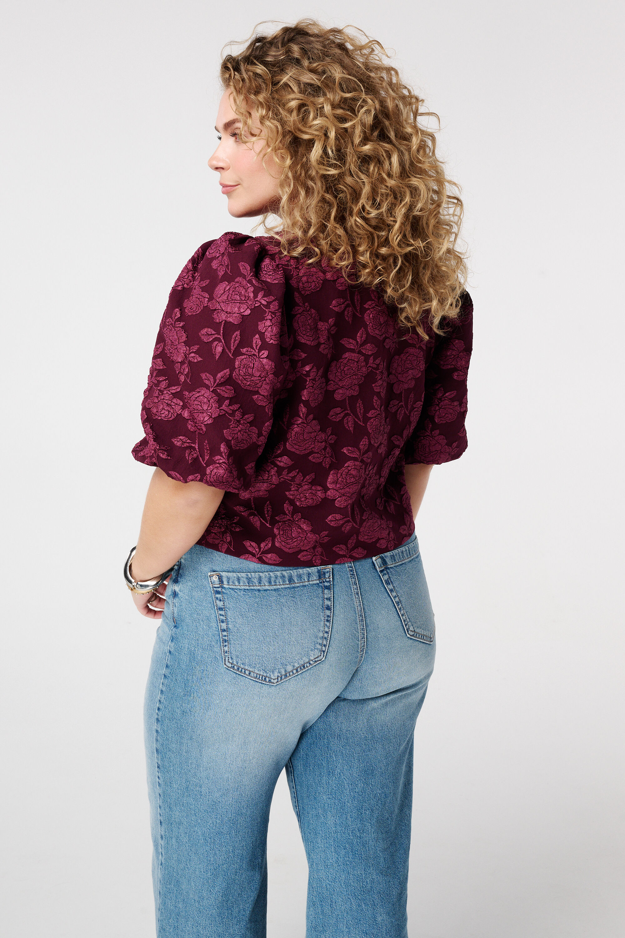 Top jacquard con mangas abullonadas image number 3