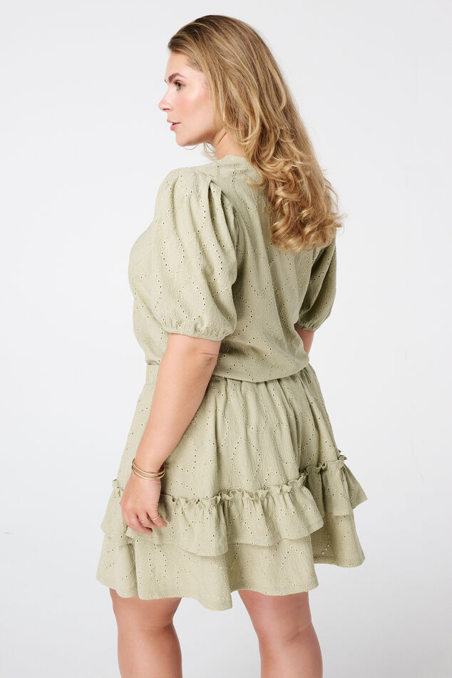 Top con efecto bordado image number 1