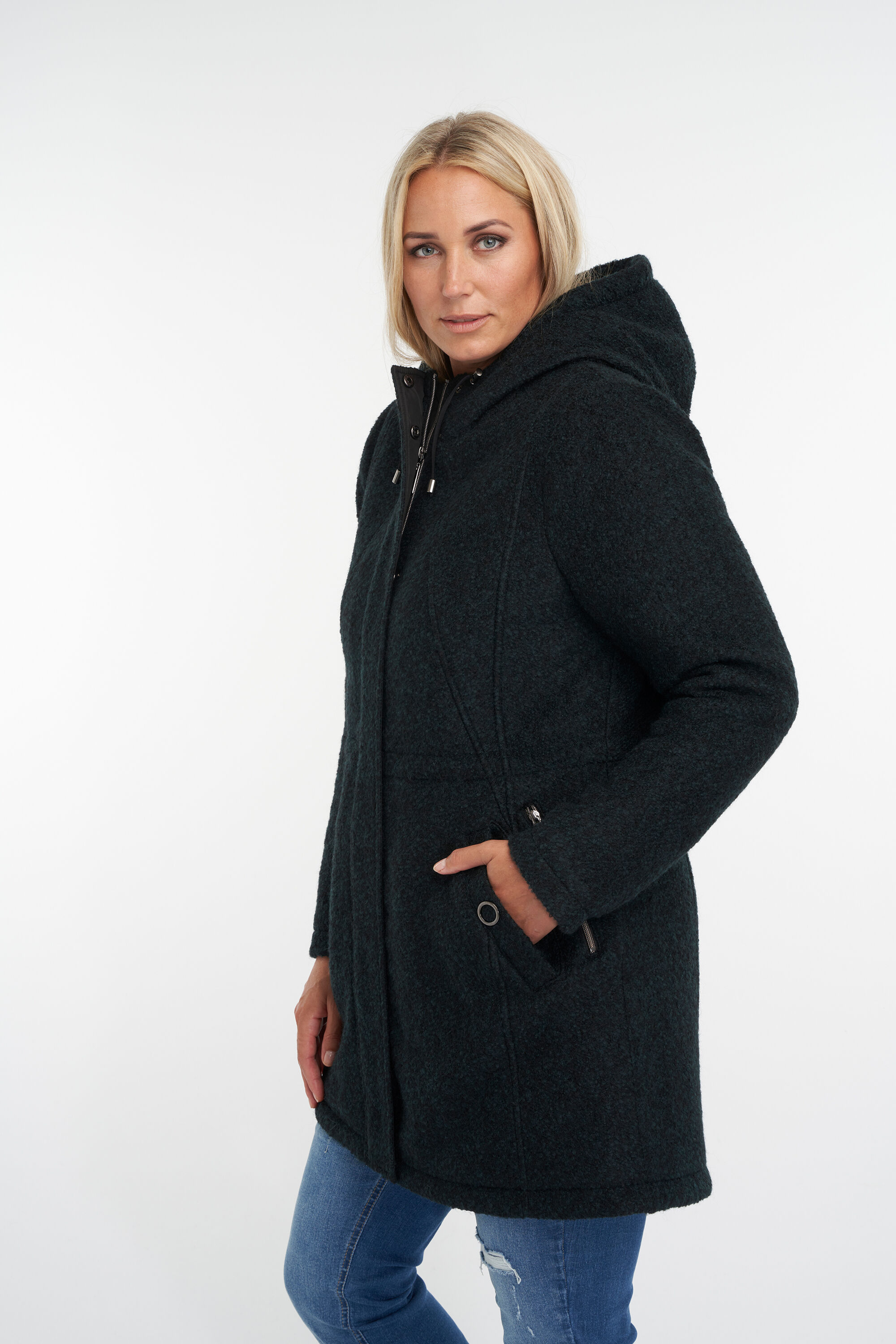Abrigo con capucha image number 6