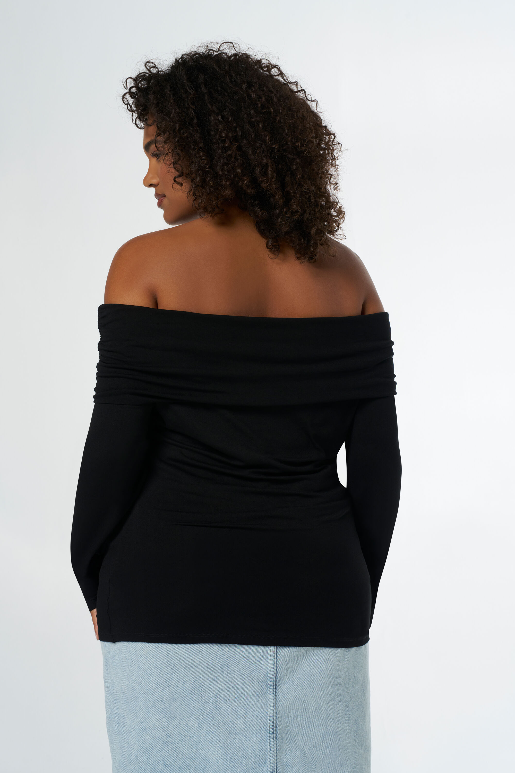 Top sin hombros image number 3