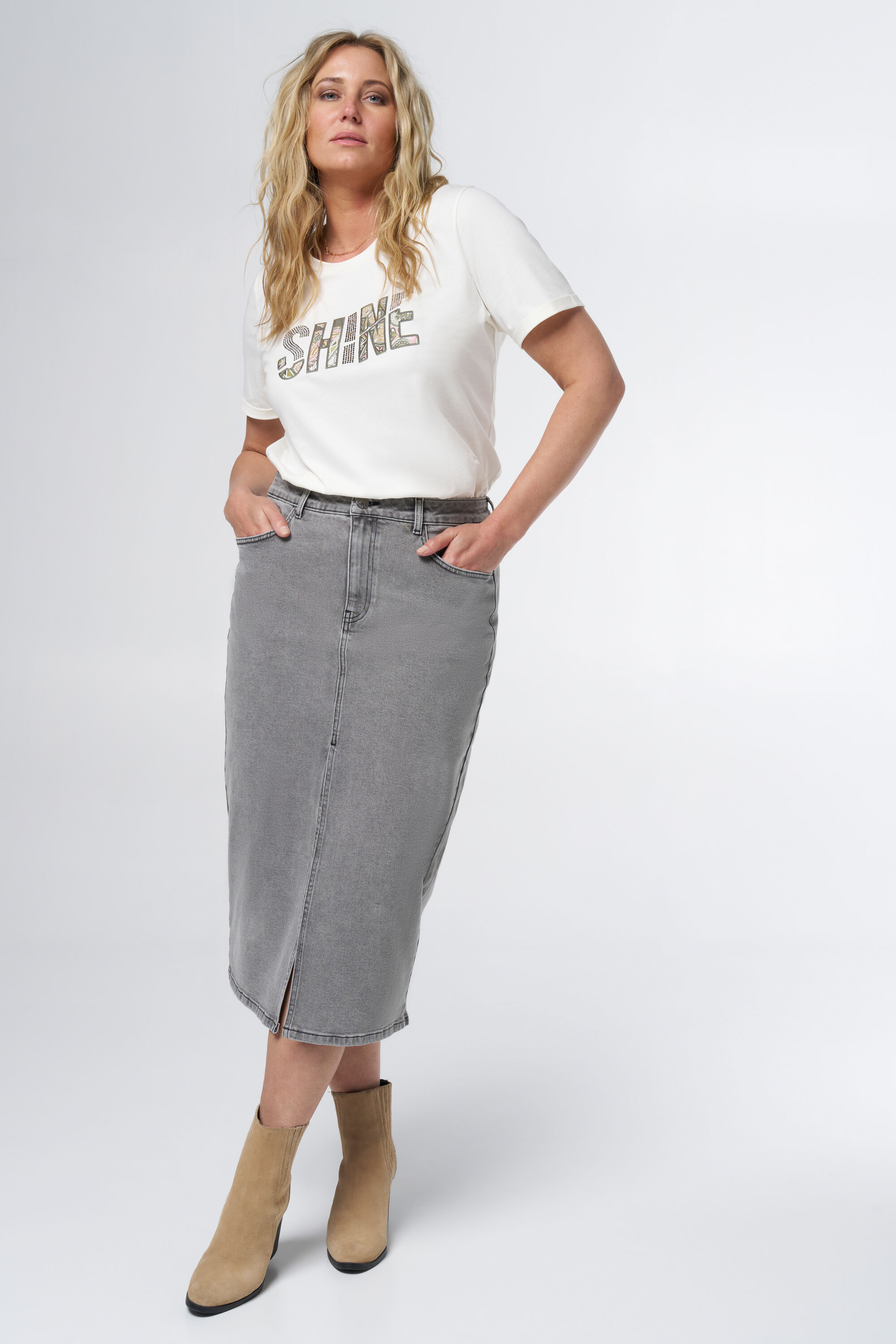 Falda midi denim con abertura image number 6