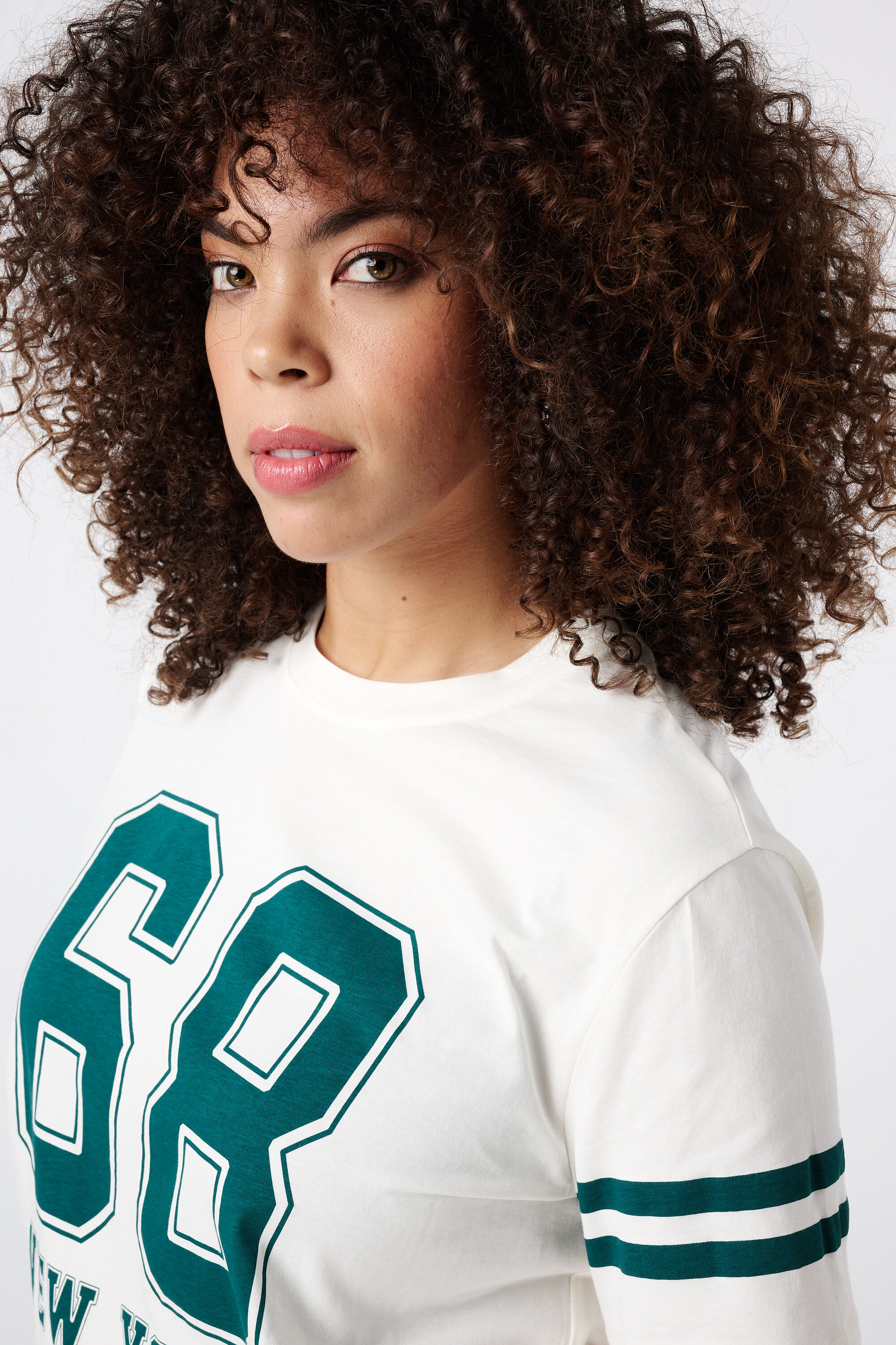 Camiseta con texto  image number 4