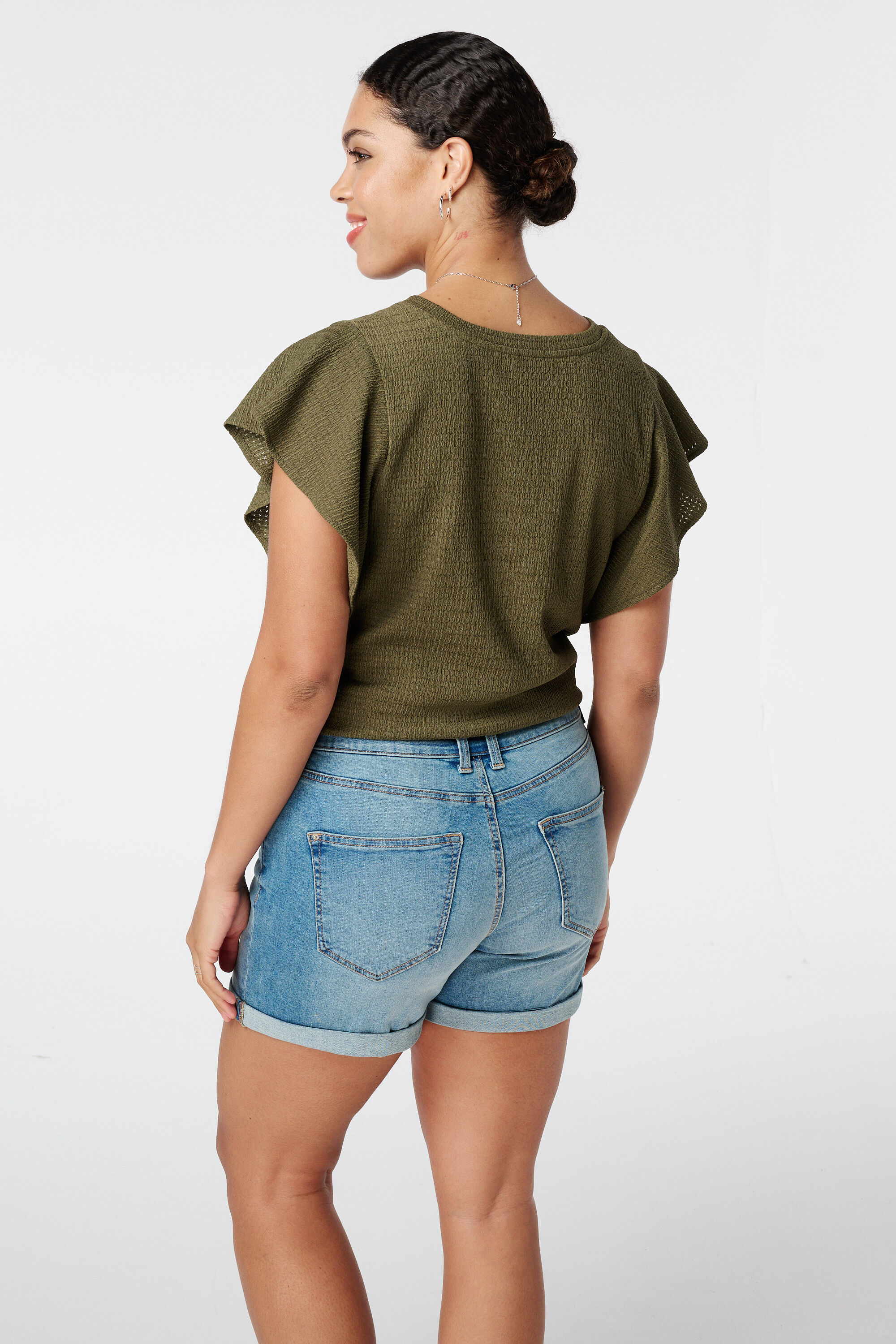 Shorts denim con tejido el&aacute;stico image number 3