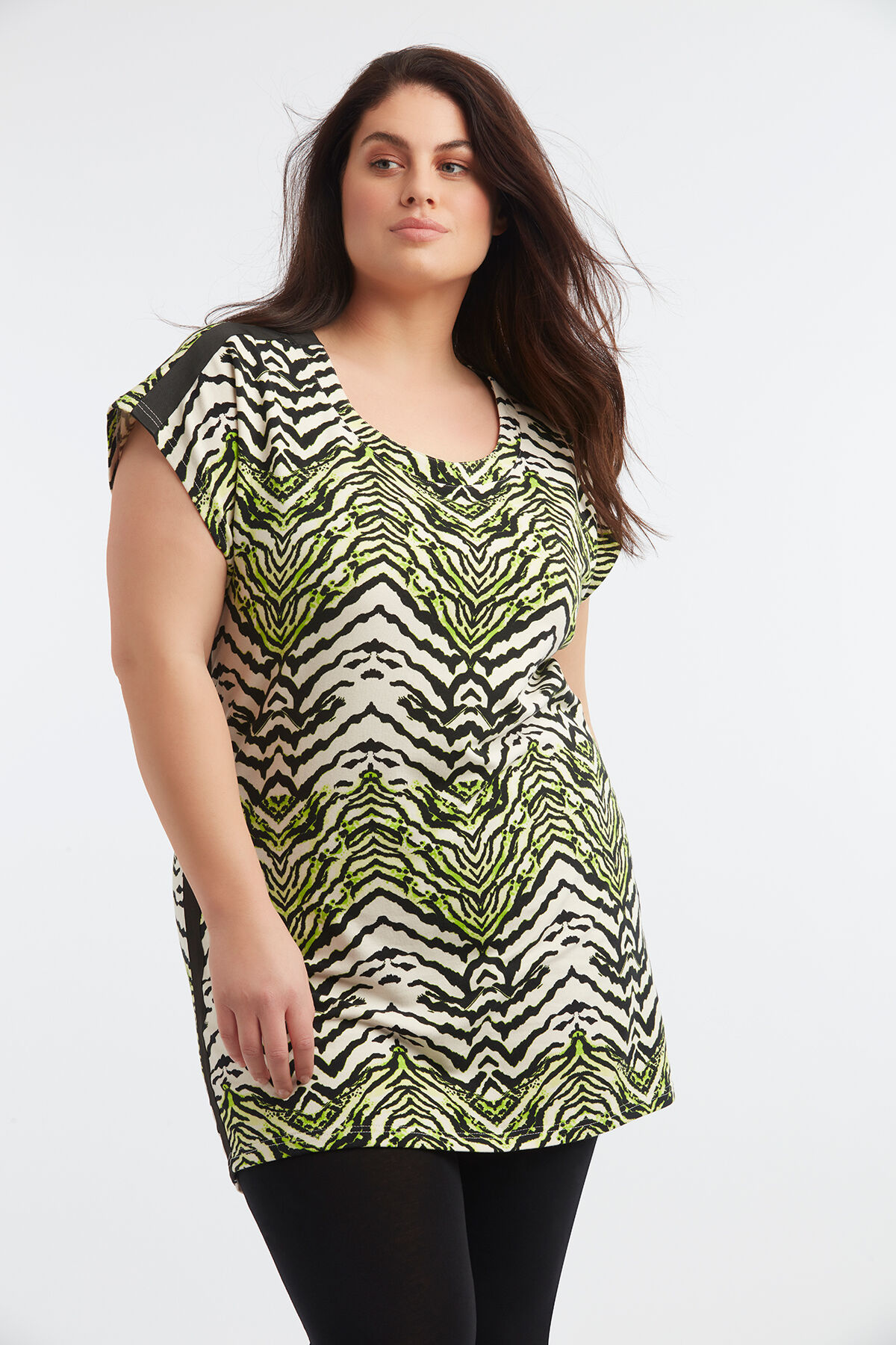 Sudadera con ribete y estampado image number 4