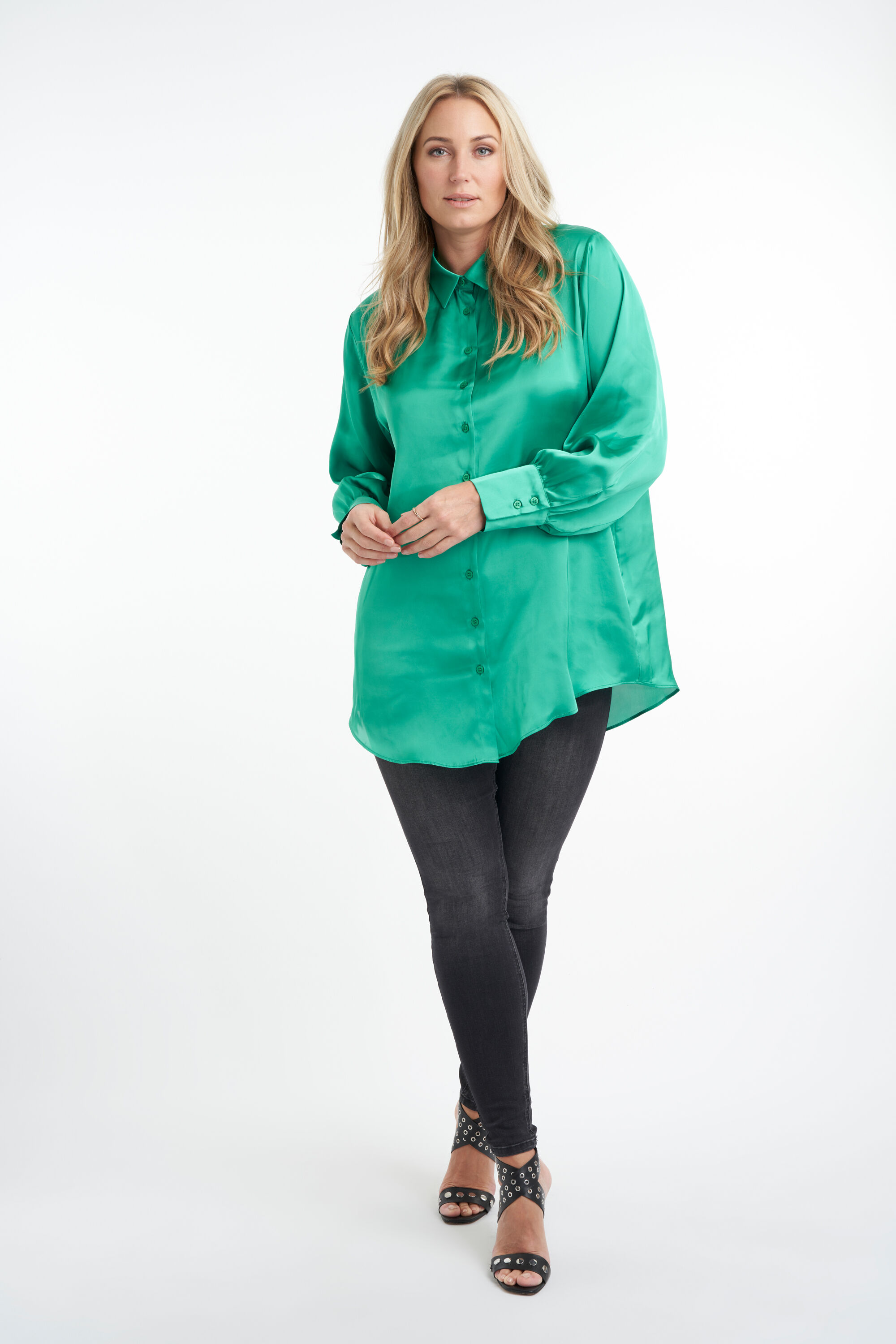 Blusa de sat&eacute;n image number 6