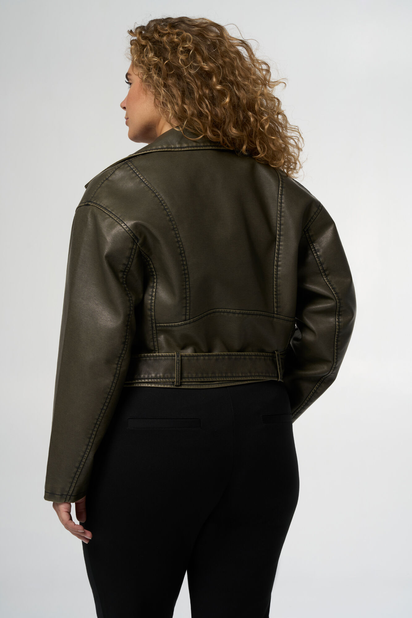 Cazadora biker oversized con aspecto de cuero image number 3