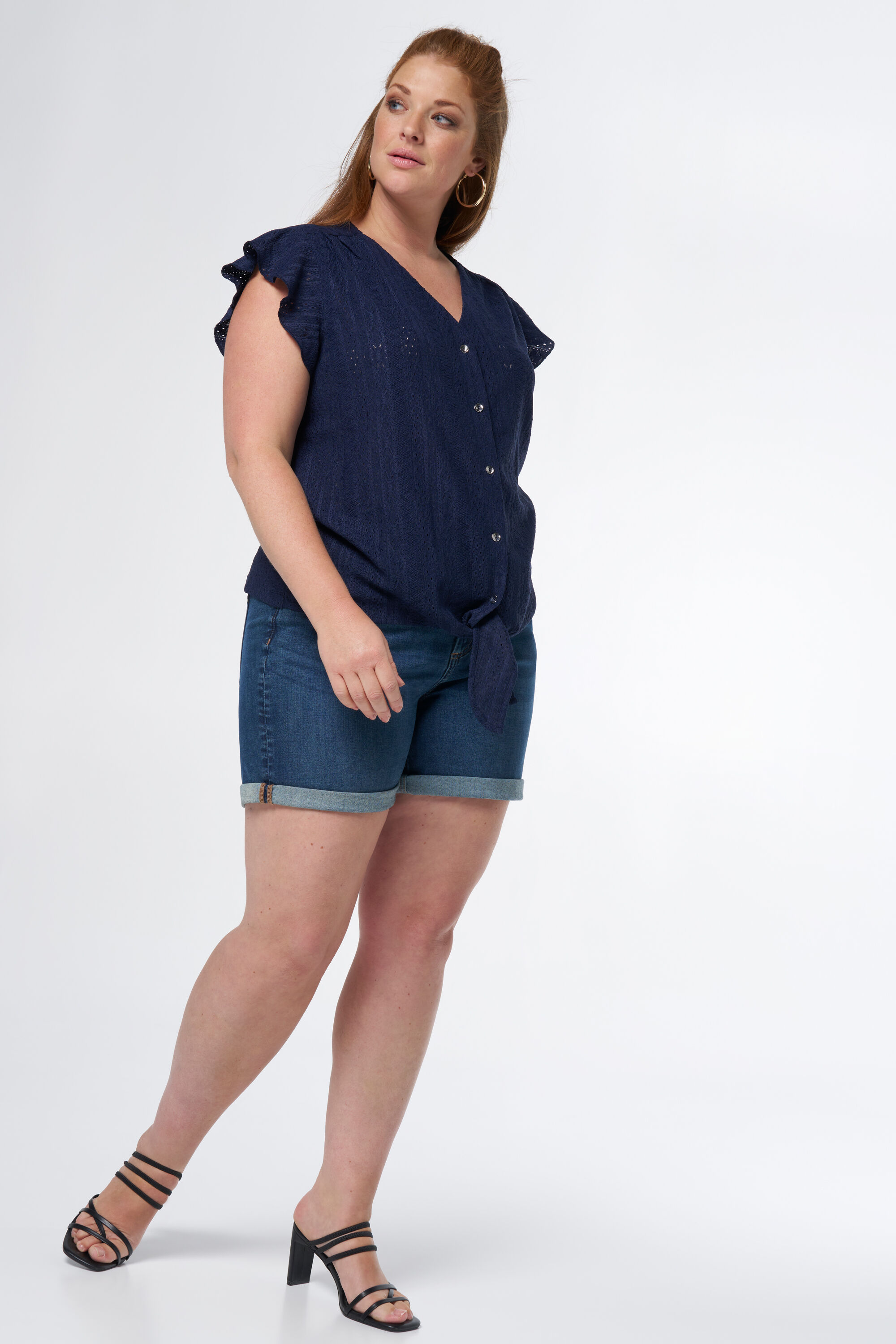 Top de ganchillo con lazo como detalle image number 5