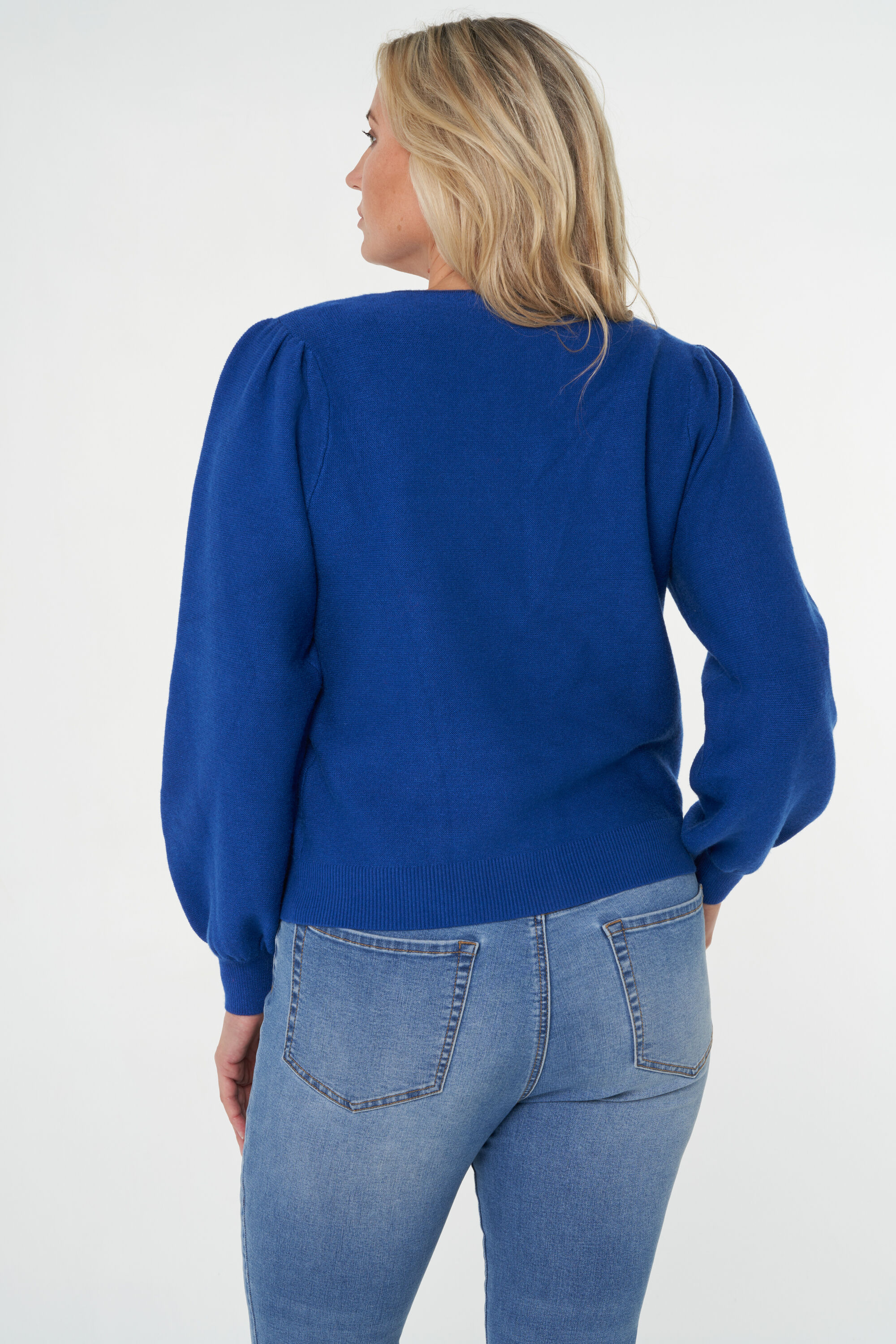 C&aacute;rdigan de punto con botones image number 3