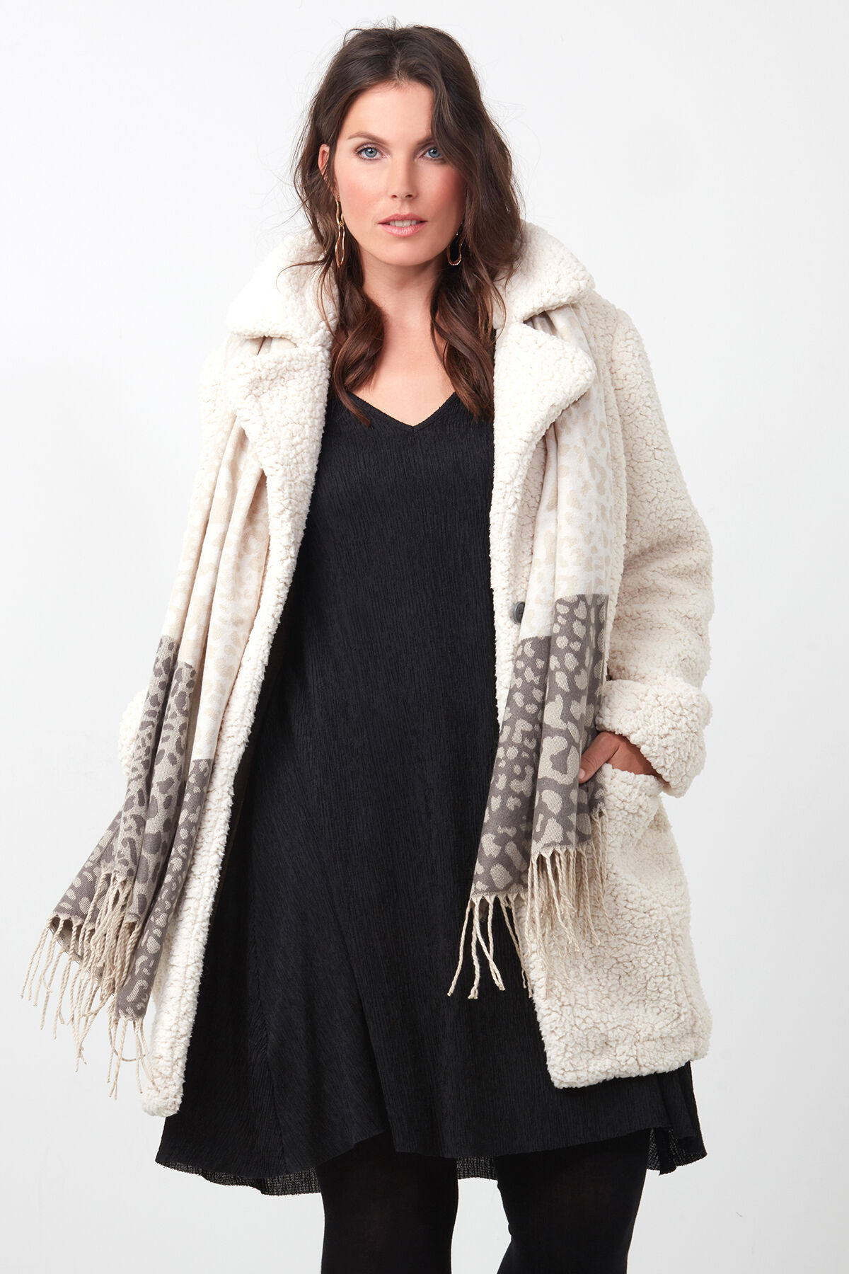 Fular con estampado de leopardo image number 0