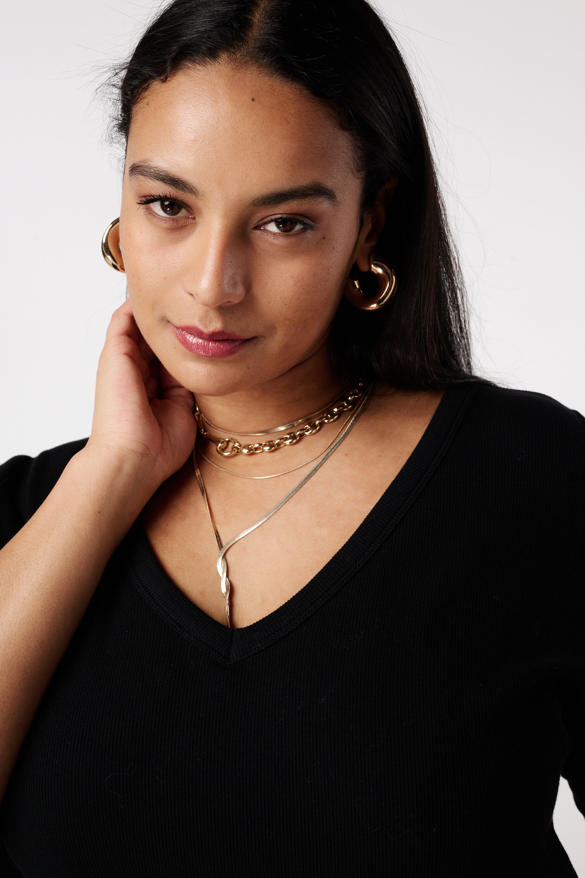 Top de canal&eacute; con escote en V image number 4