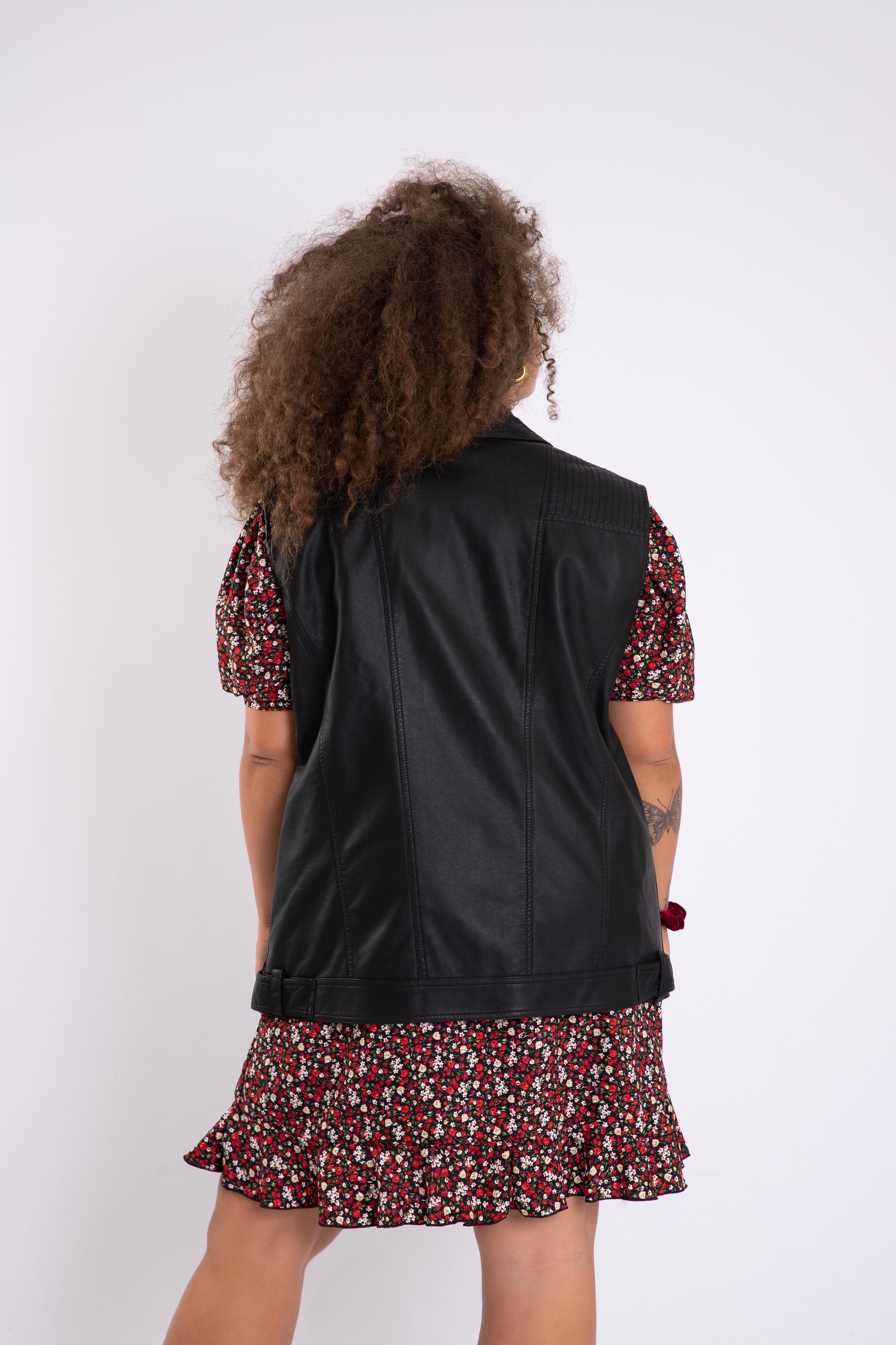 Chaleco de cuero sint&eacute;tico  image number 3