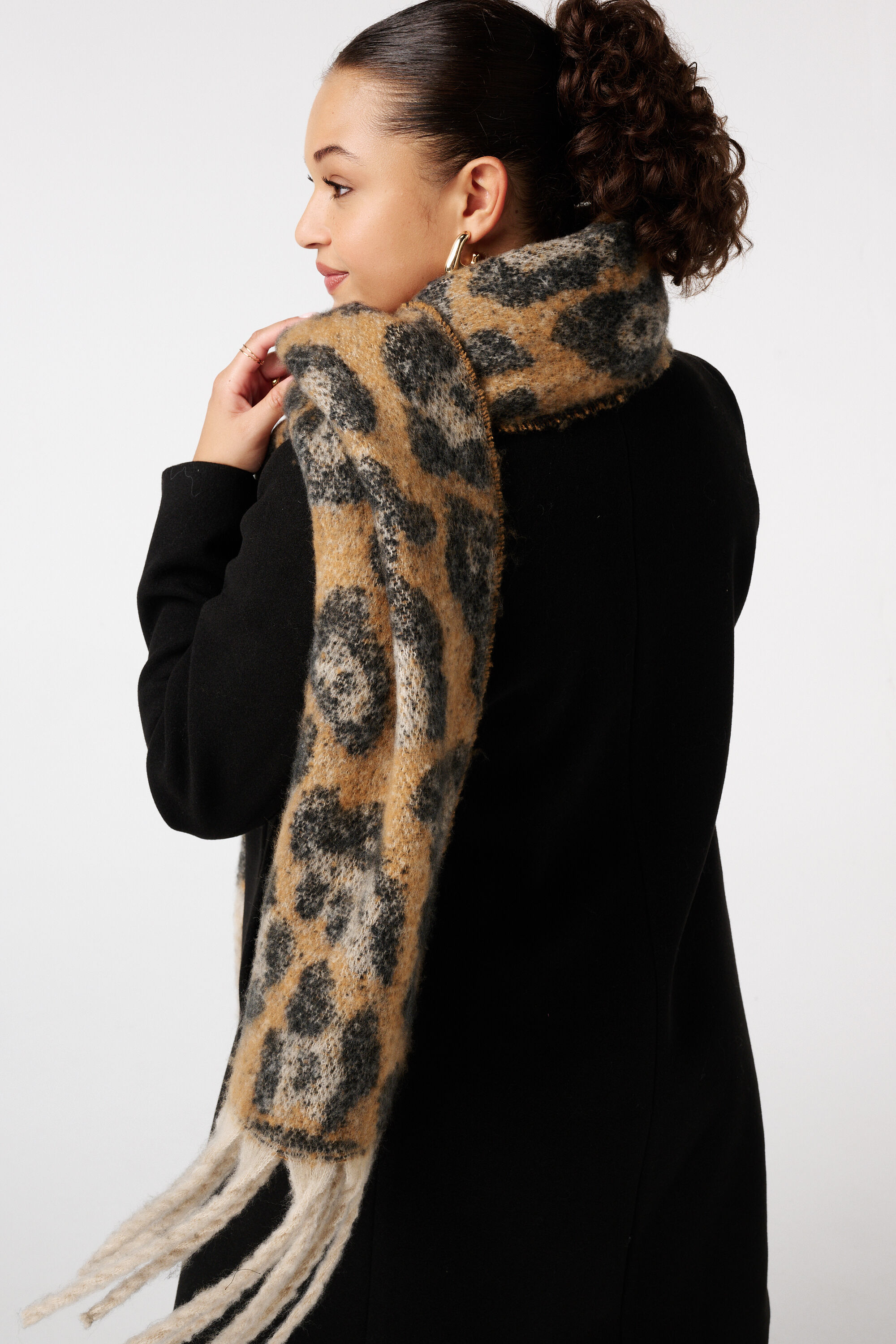 Bufanda con estampado image number 3