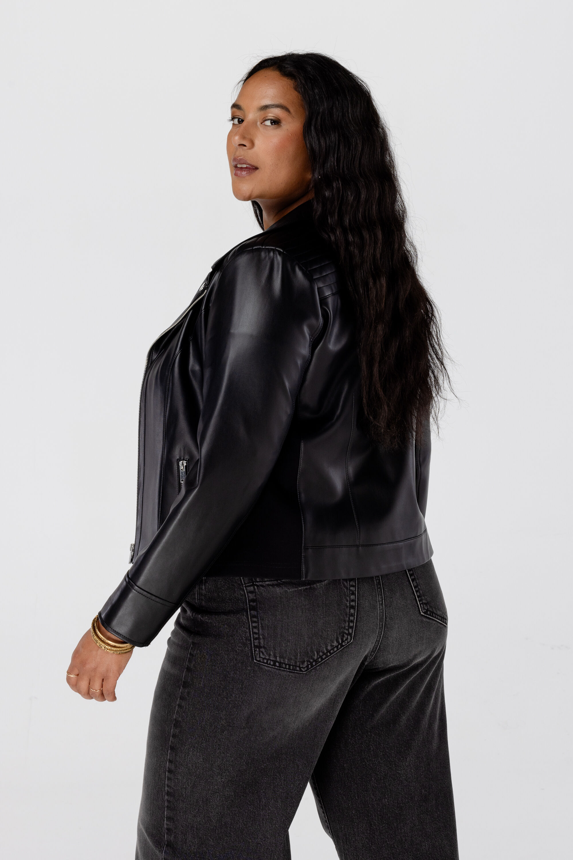 Cazadora biker de cuero sint&eacute;tico image number 3