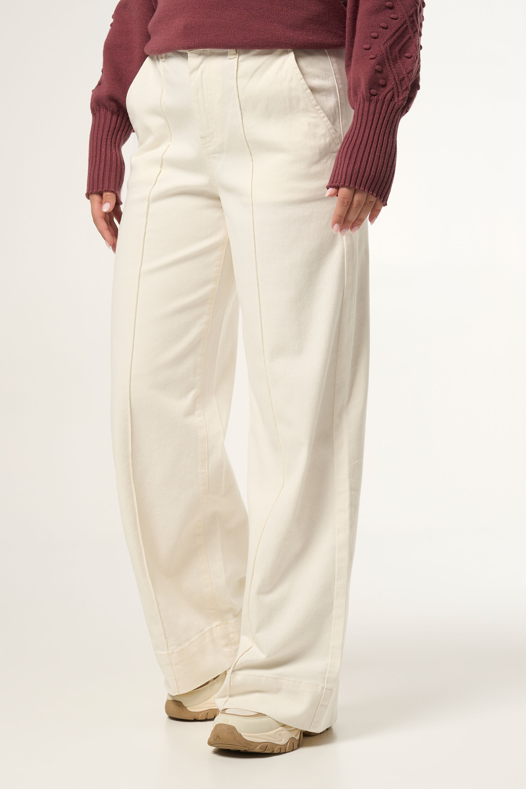 Vaqueros de pierna ancha image number 5